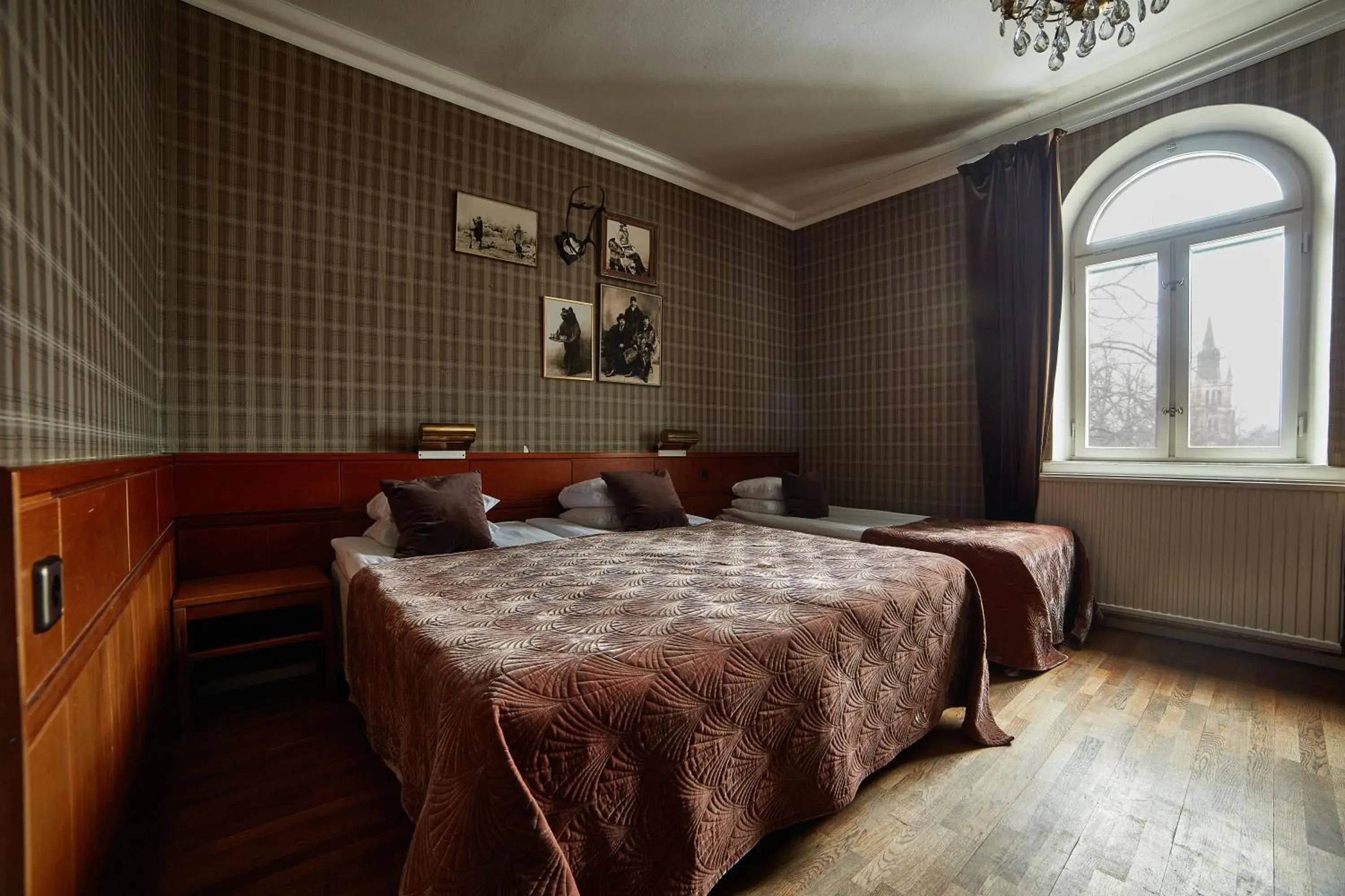 Standard Triple Room in Stadshotellet Lidköping Standard Triple Room in Stadshotellet Lidköping