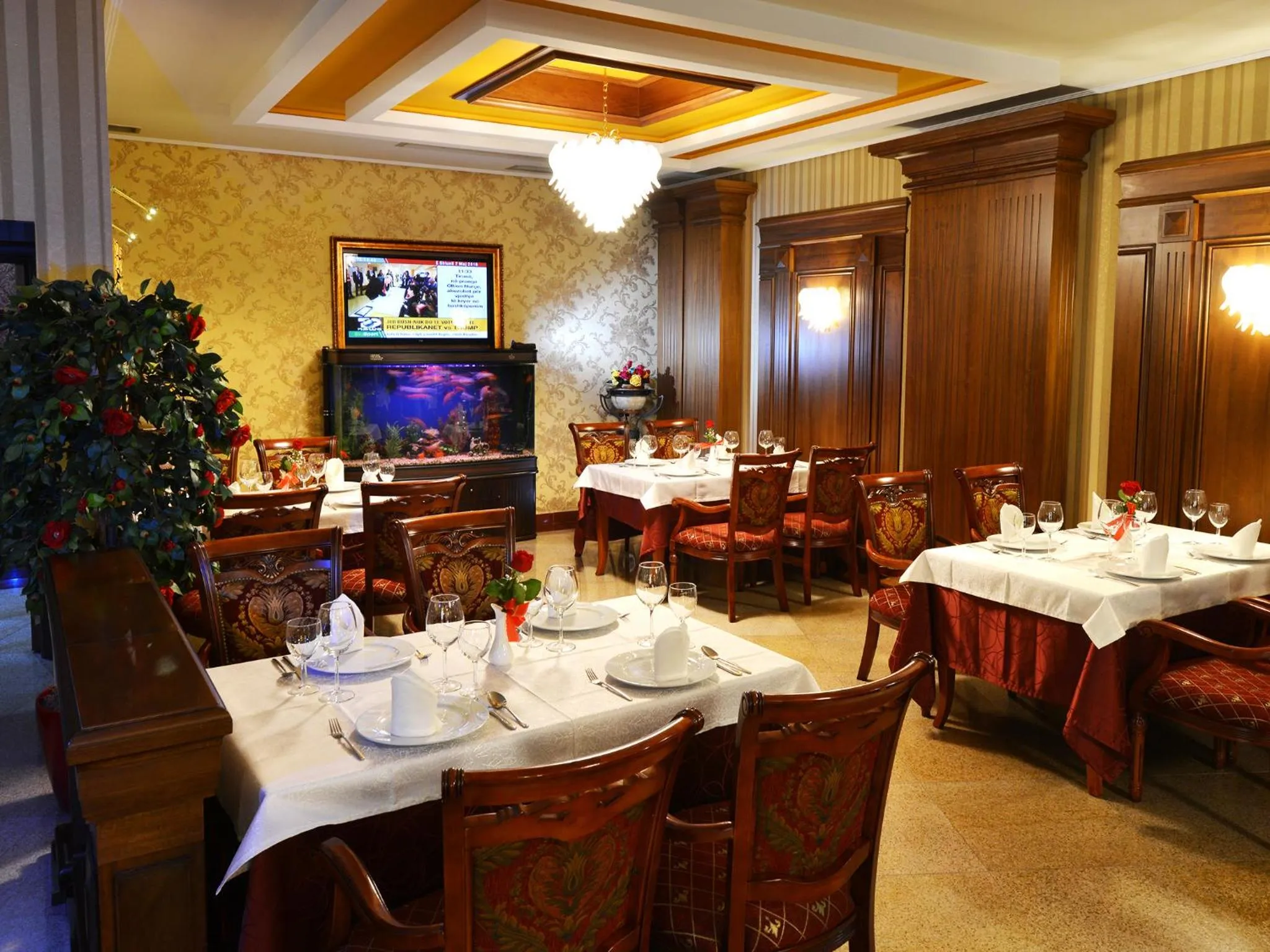Restaurant/places to eat in Hotel Austria