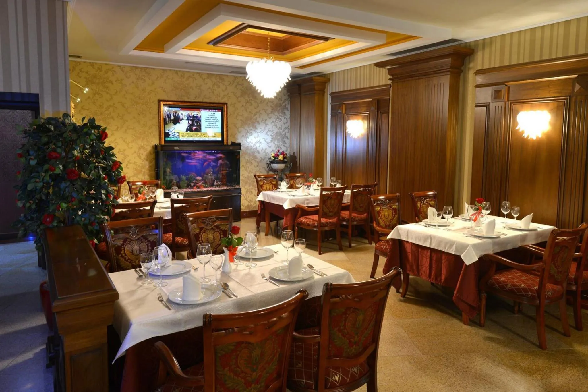 Restaurant/places to eat in Hotel Austria