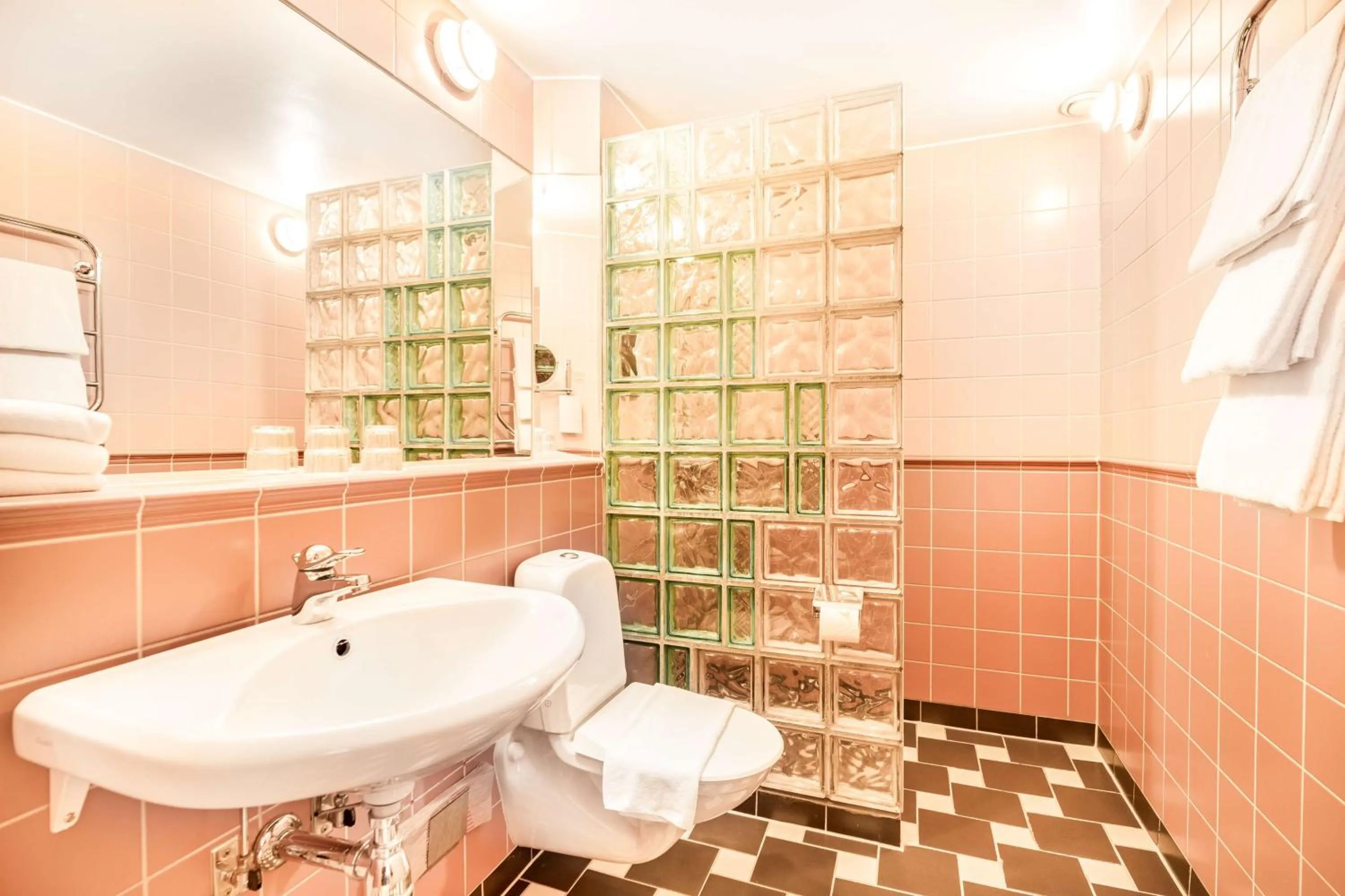 Bathroom in Hotell Heden - BW Signature Collection