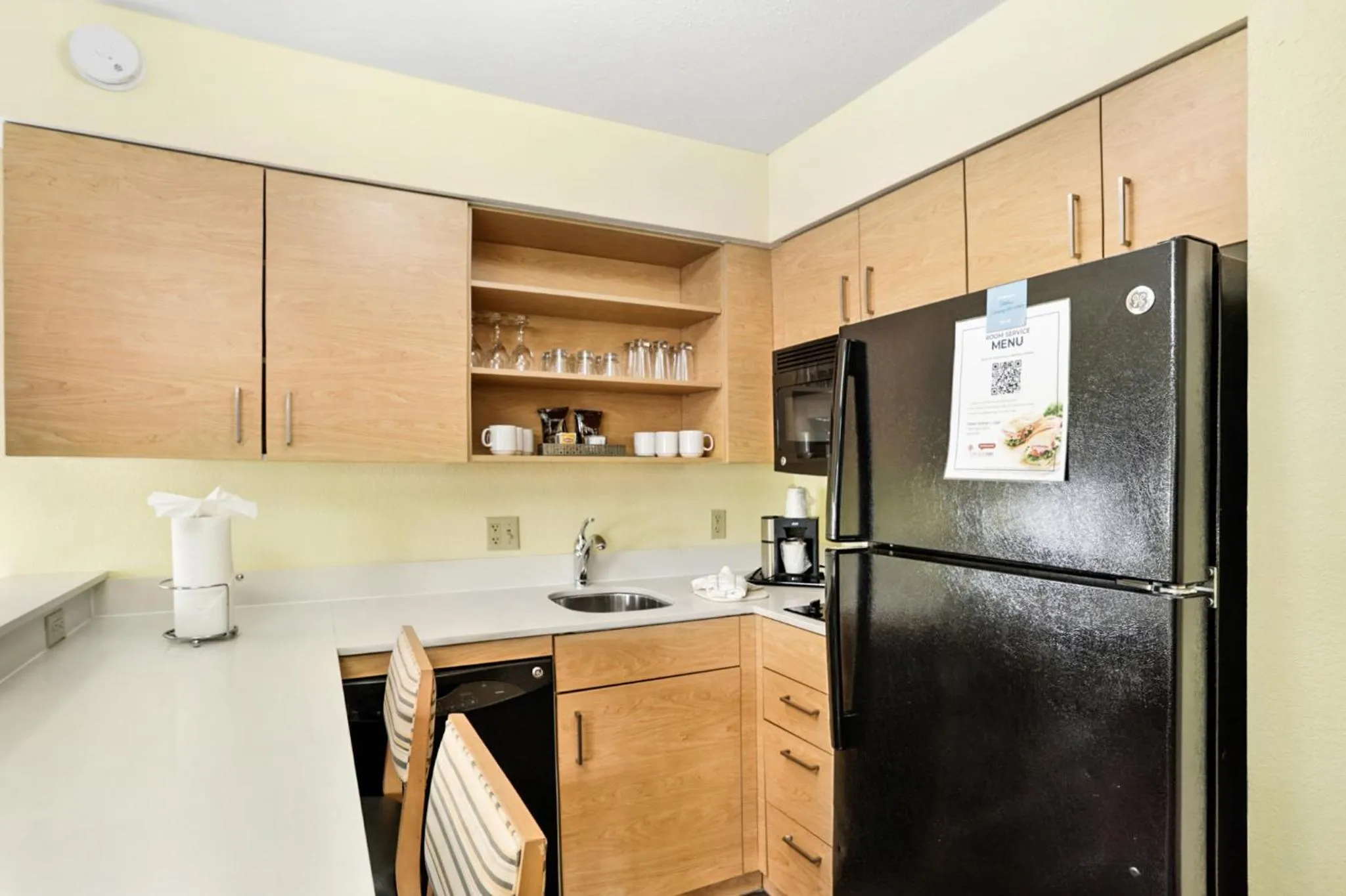 Kitchen or kitchenette in Staybridge Suites Columbia - Baltimore by IHG