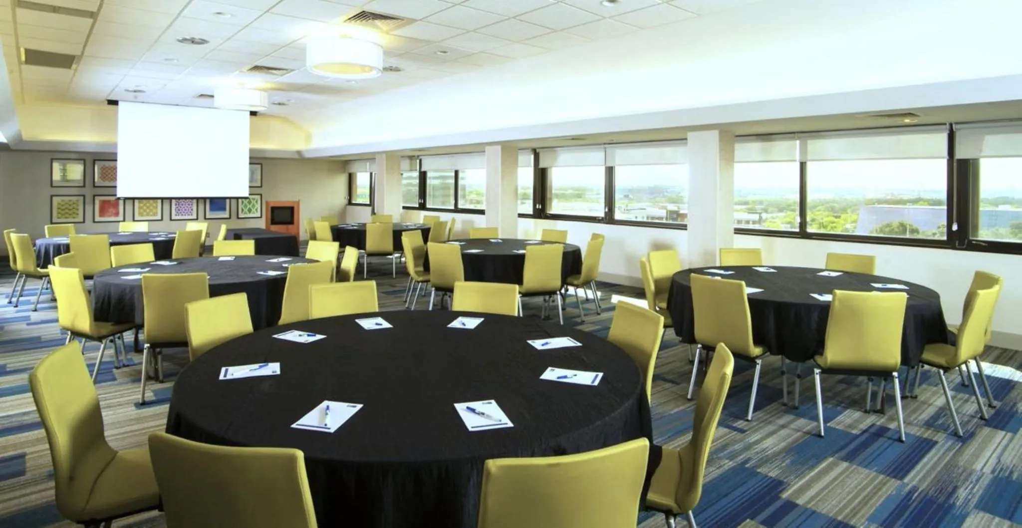Meeting/conference room in Holiday Inn Express - San Antonio Airport by IHG