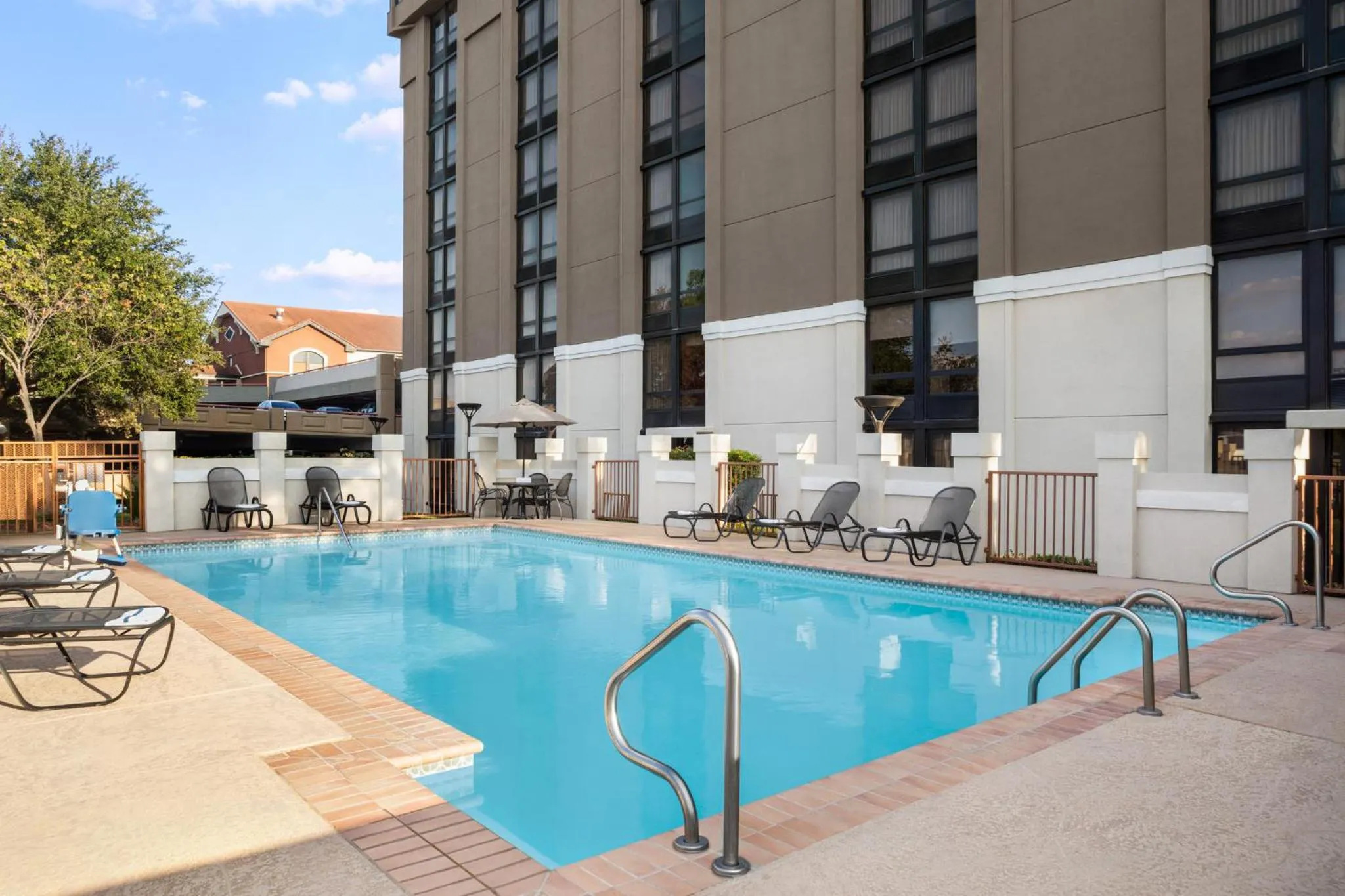 Swimming pool in Holiday Inn Express - San Antonio Airport by IHG