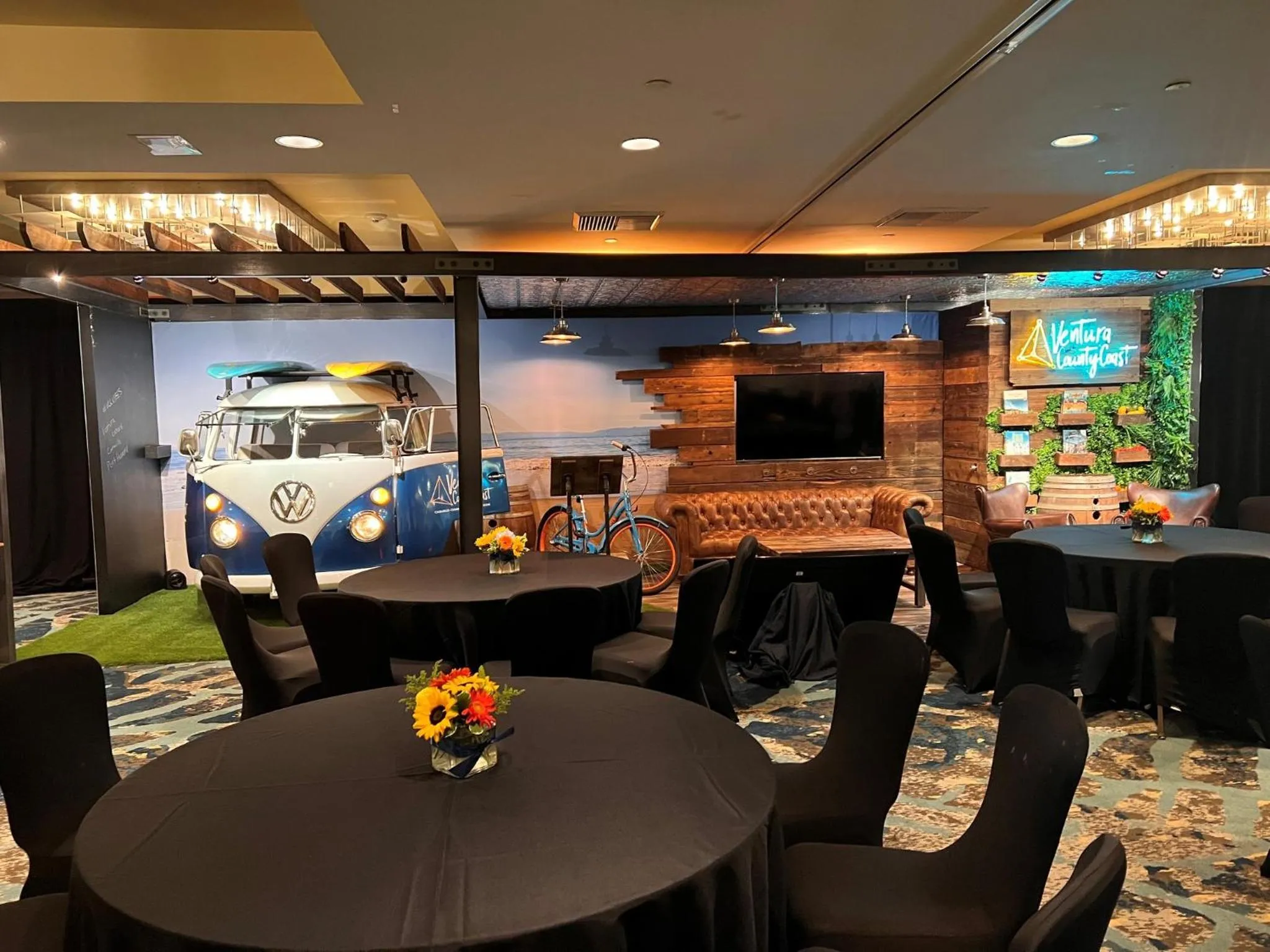 Business facilities in Crowne Plaza Ventura Beach by IHG