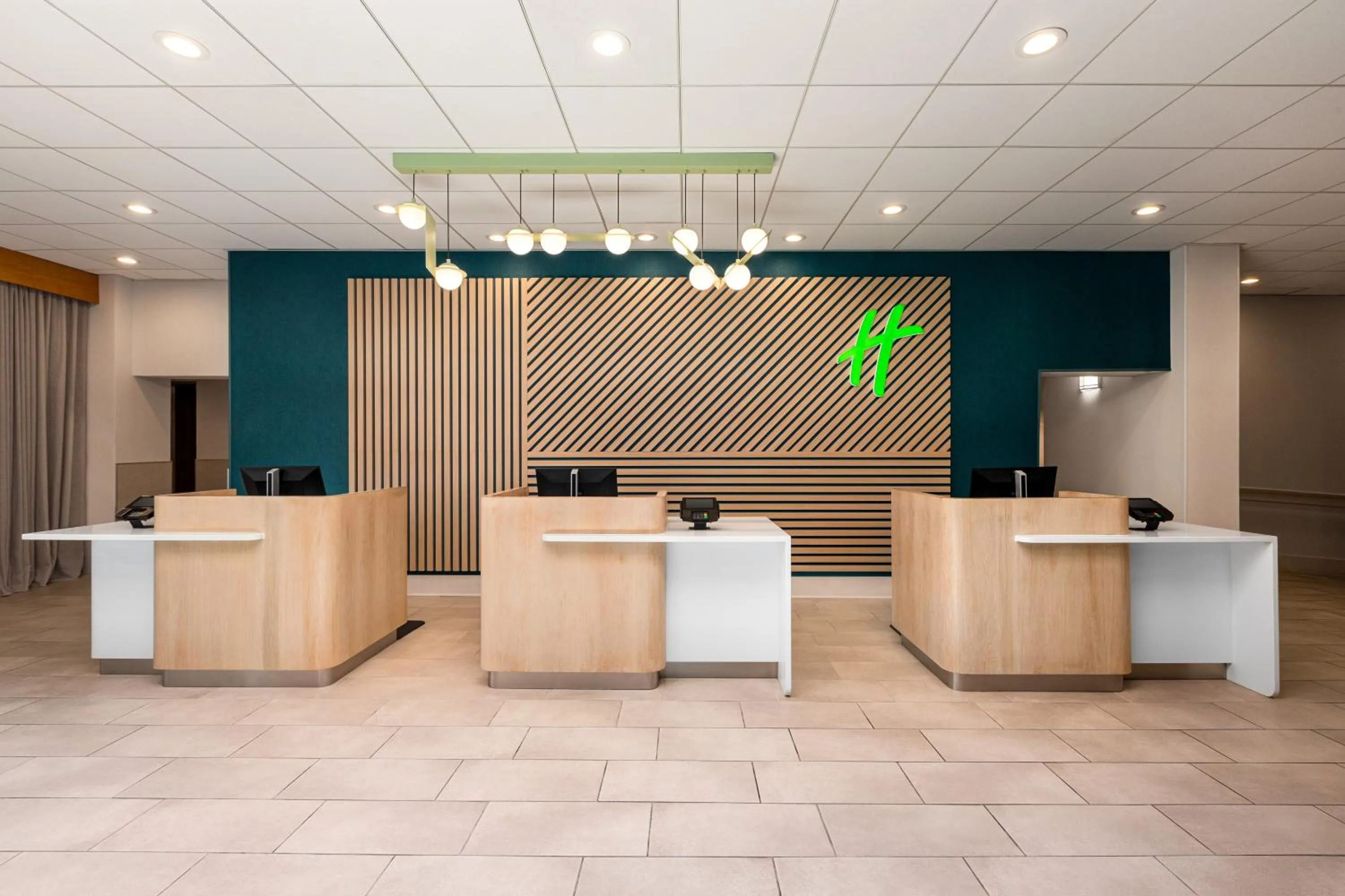 Lobby or reception in Holiday Inn Ocean City by IHG