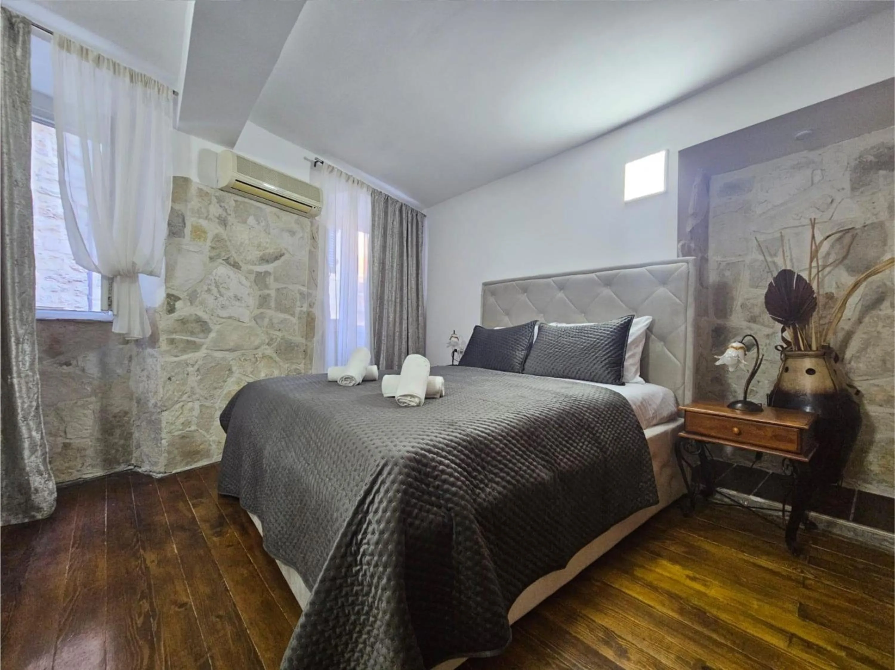 Bedroom, Bed in Athos Guesthouse