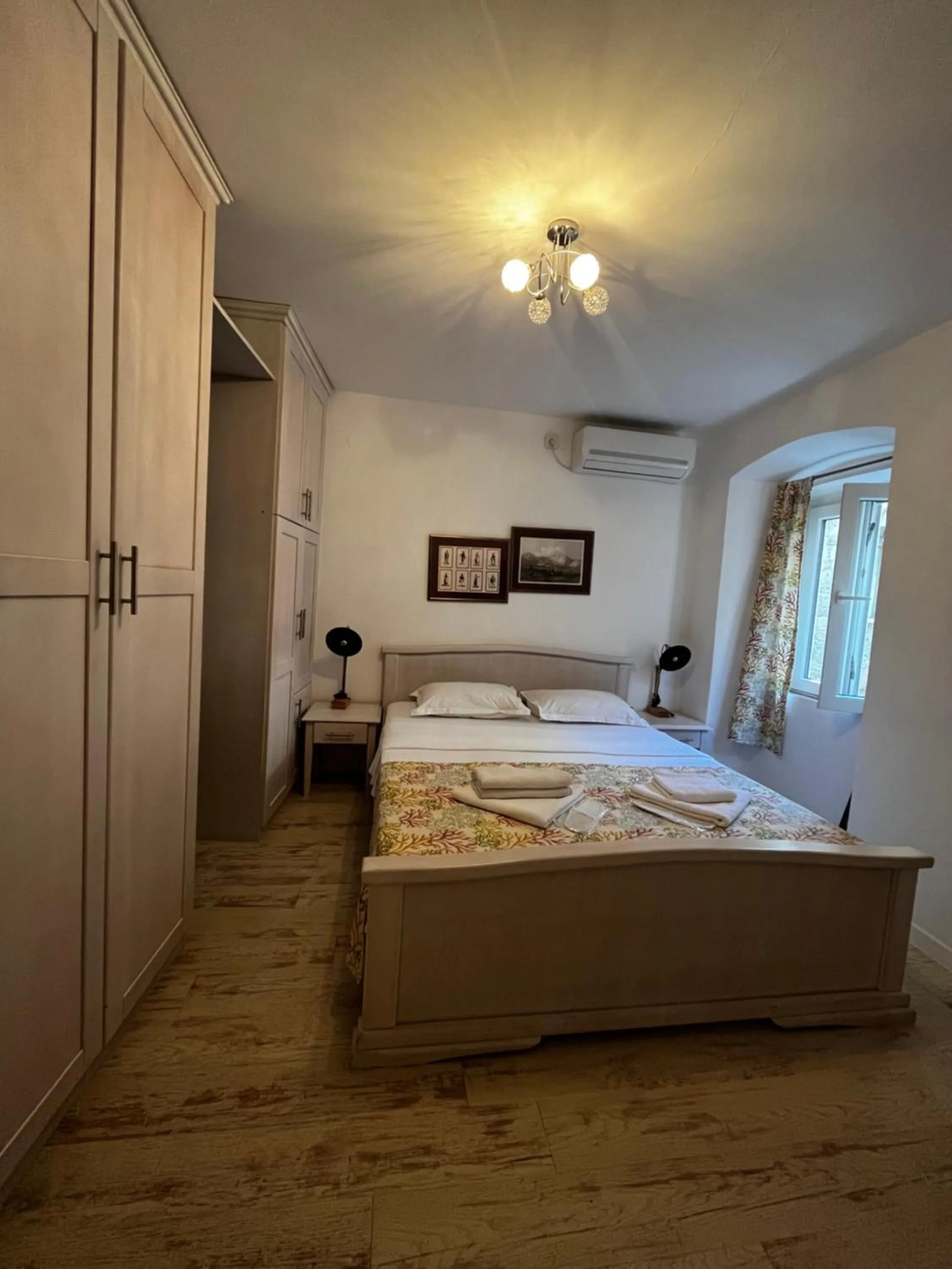 Bed in Athos Guesthouse