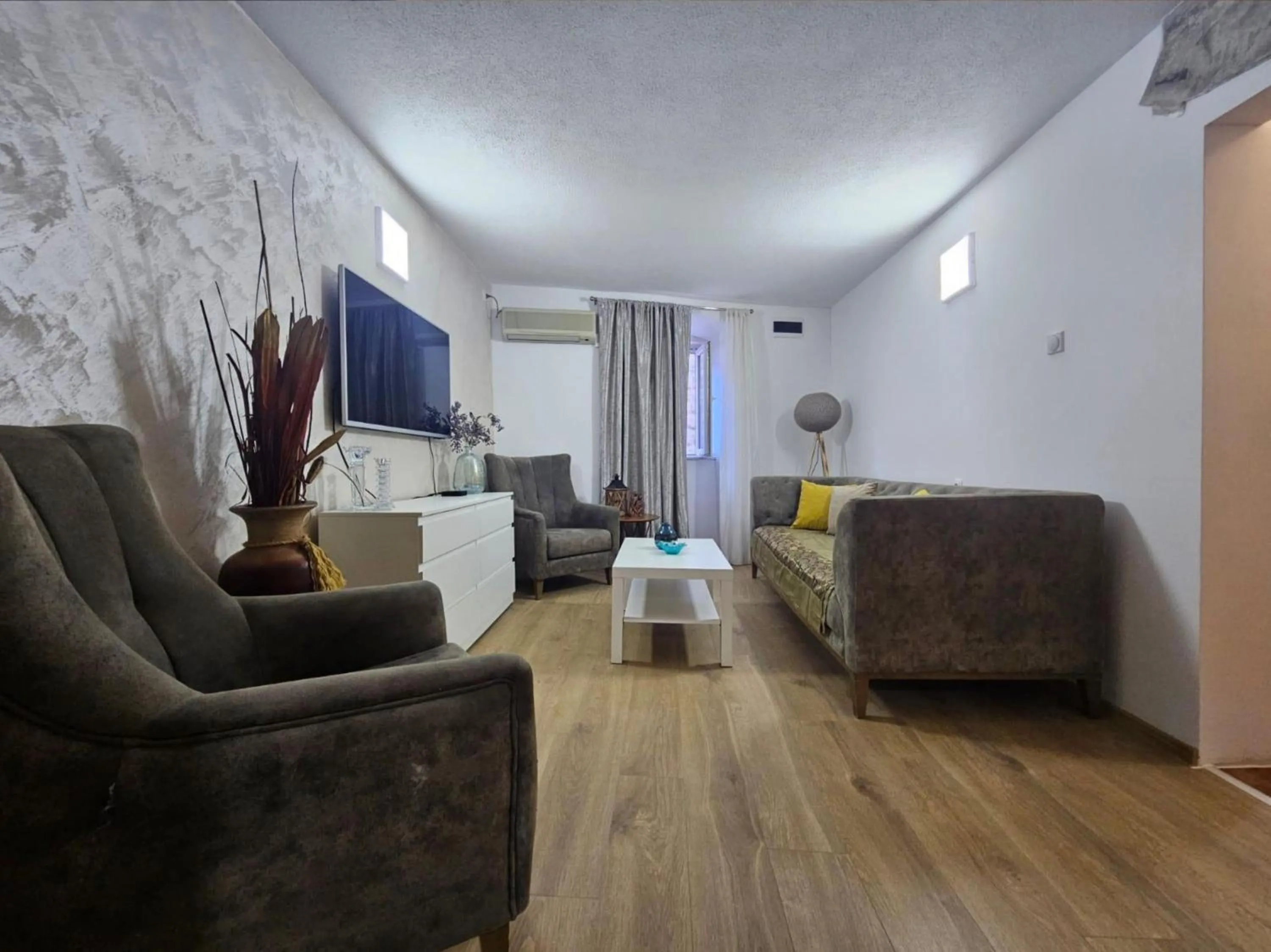 Living room in Athos Guesthouse