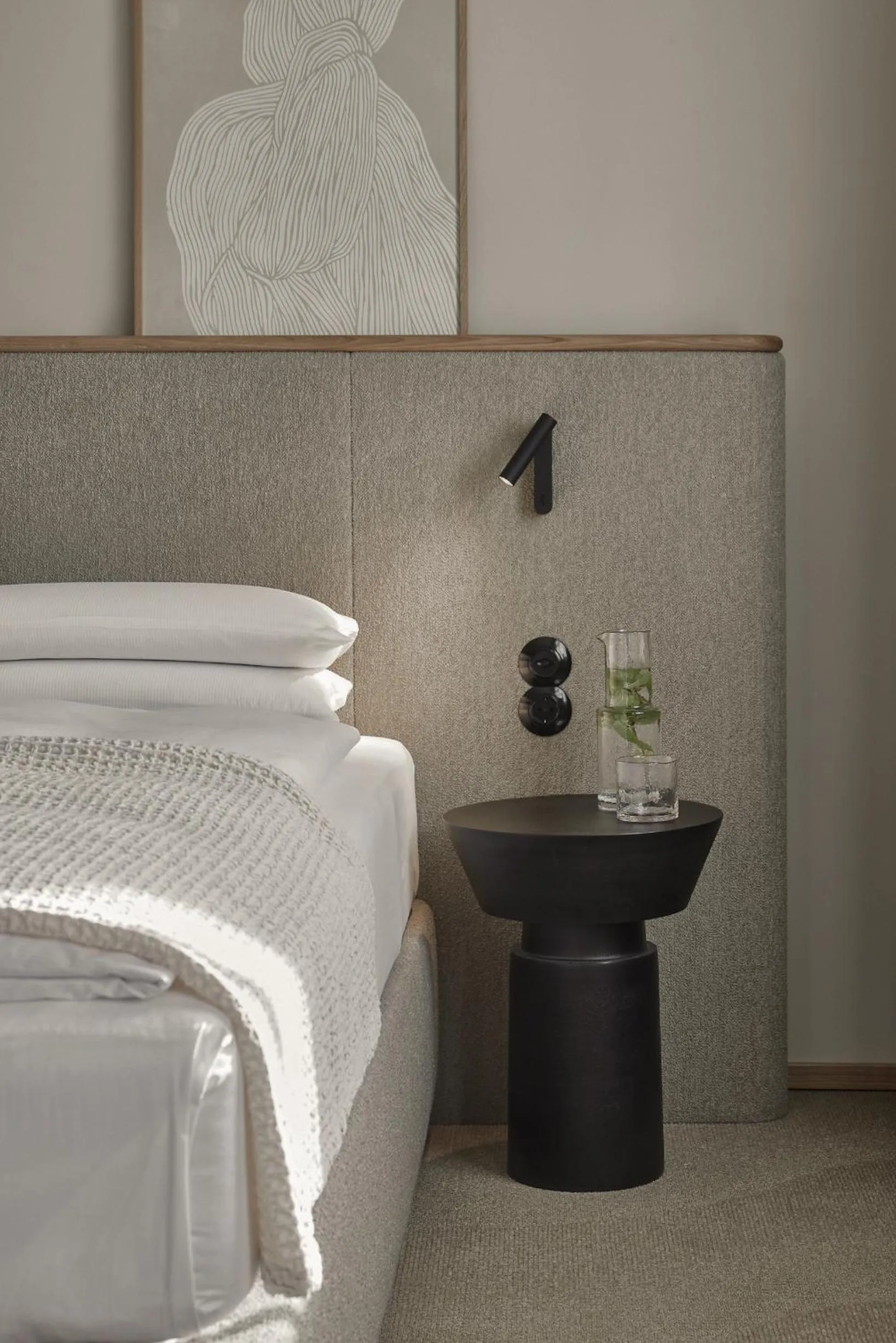 Bed in ADELANTE Boutique Hotel