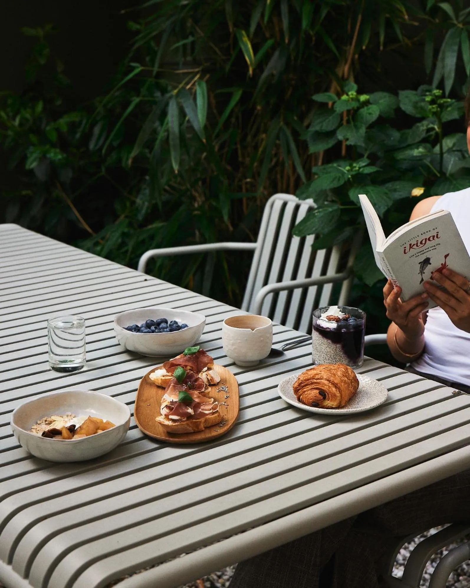 ADELANTE Boutique Hotel