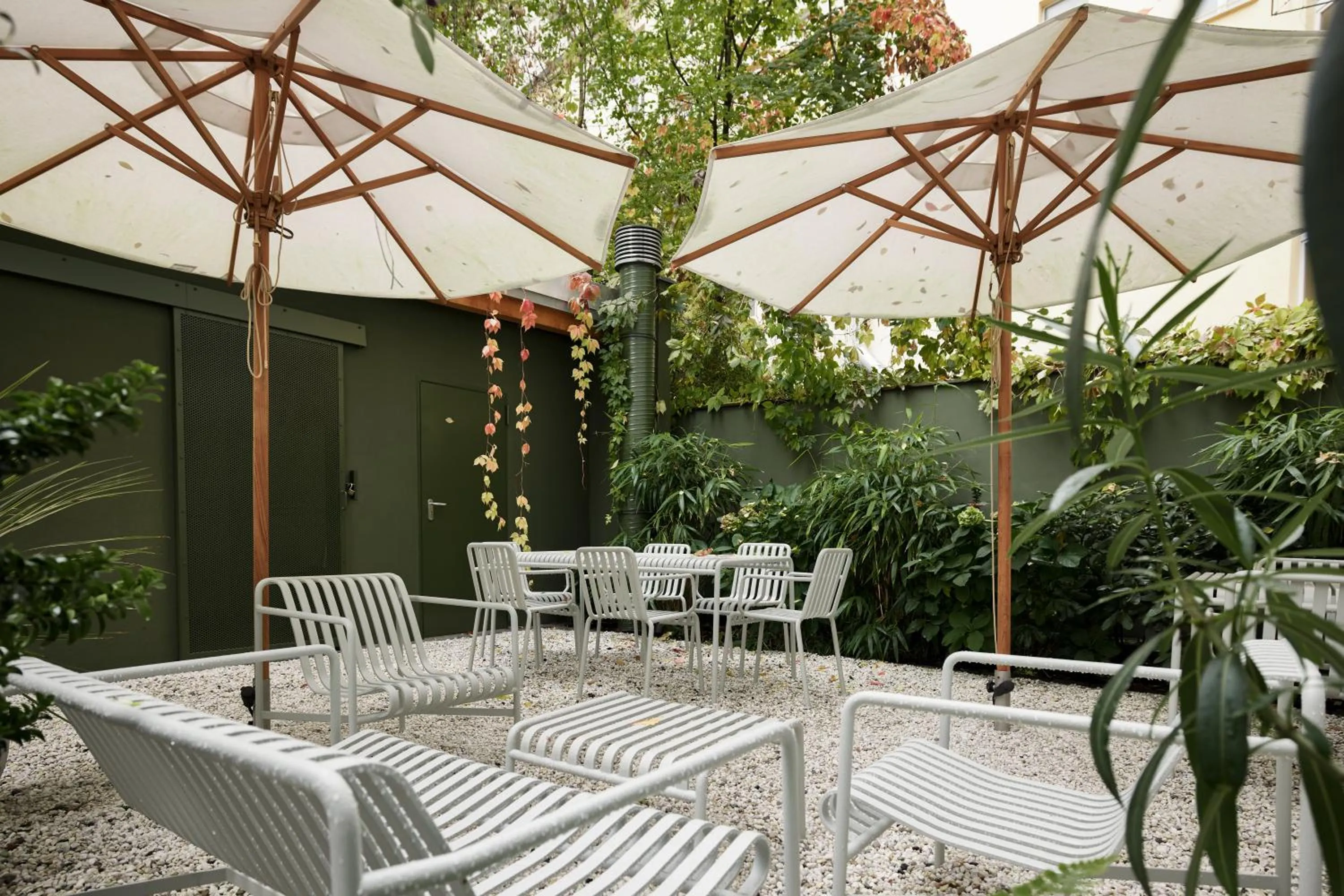 ADELANTE Boutique Hotel