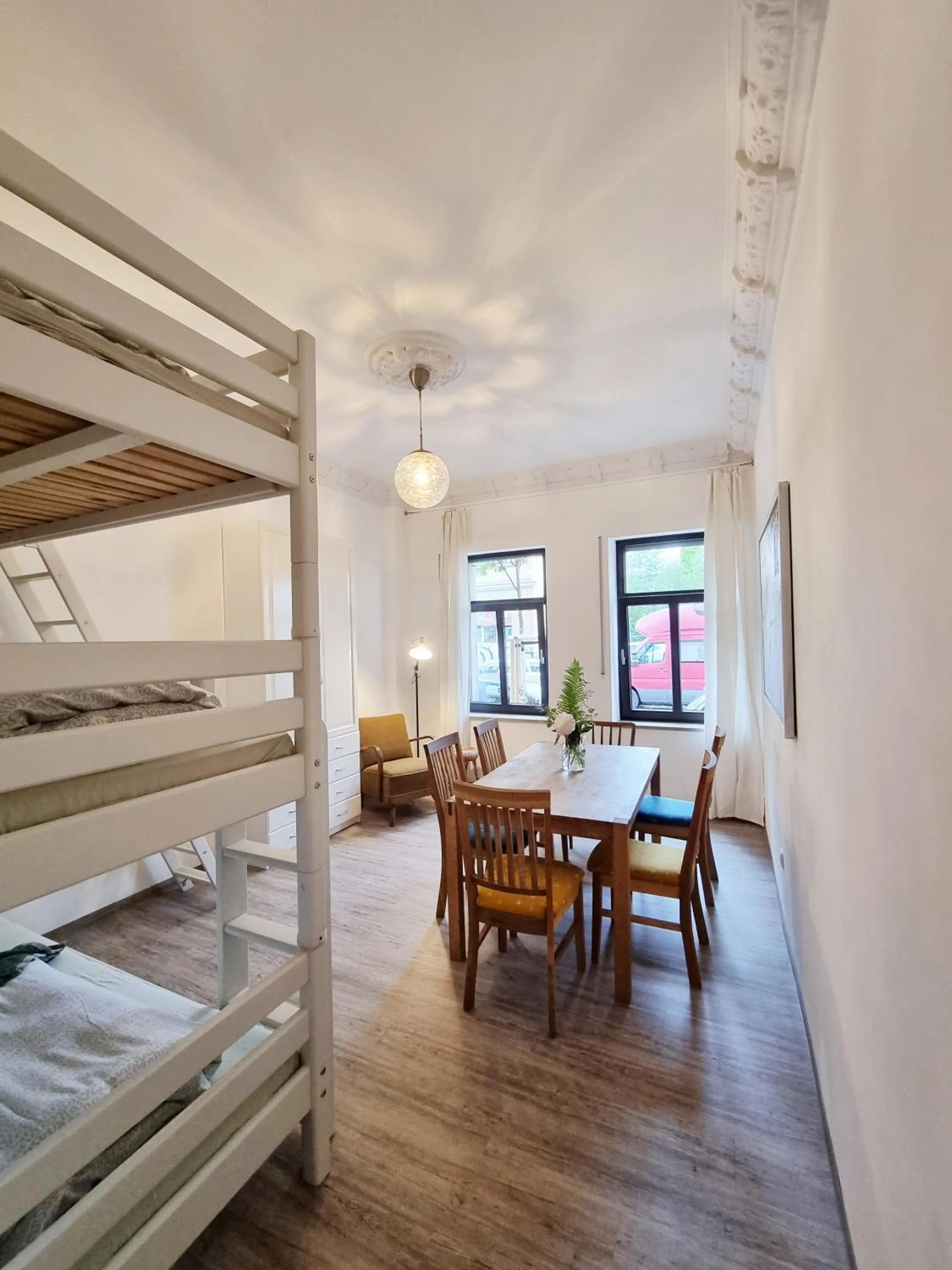 Dining area, Bed in Hostel Lollis Homestay Dresden