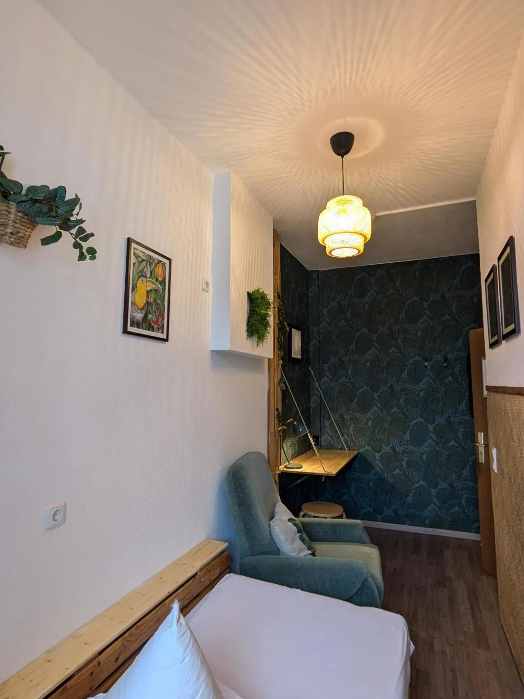 Photo of the whole room, Bed in Hostel Lollis Homestay Dresden