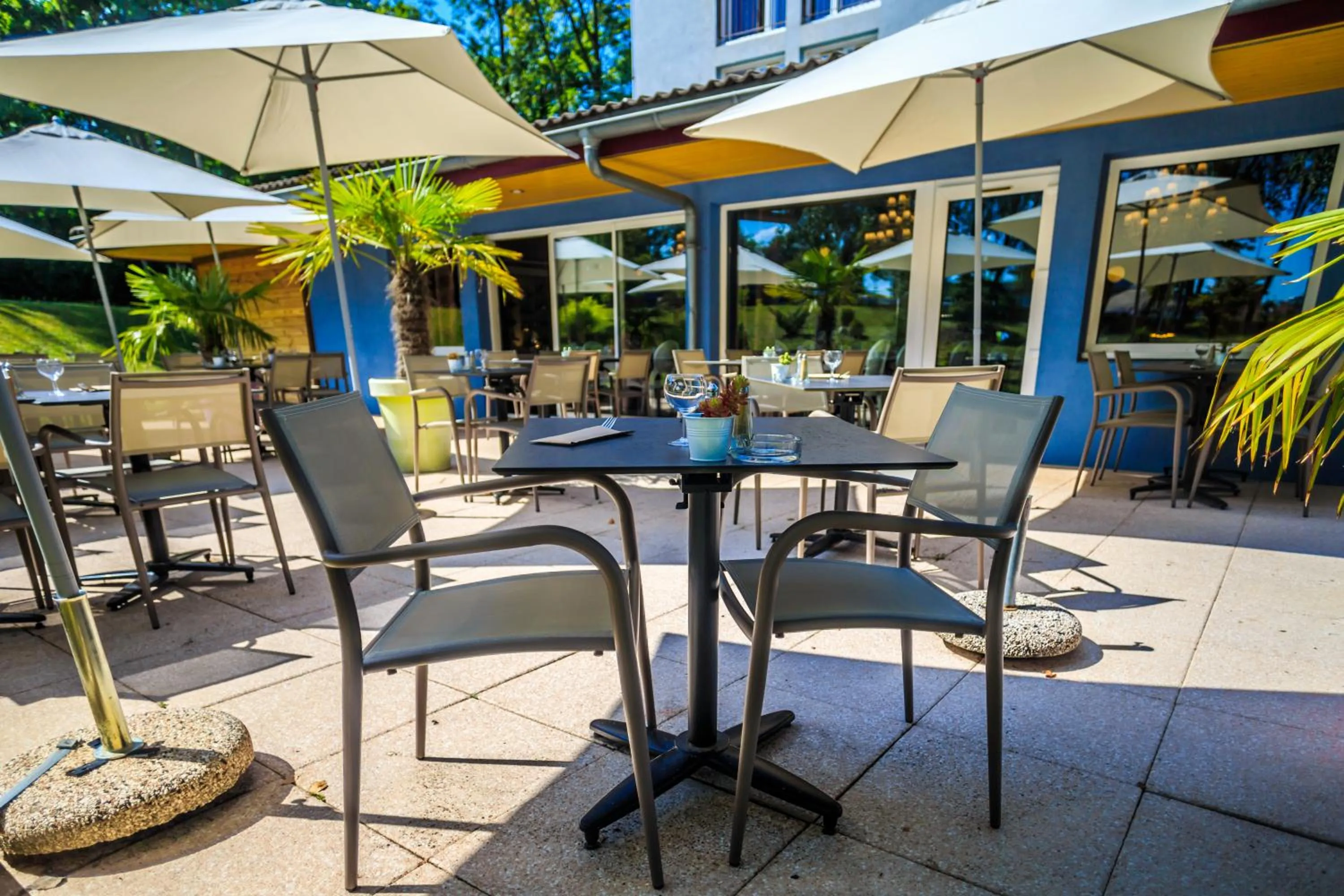 Patio in Hôtel Côté Sud Léman