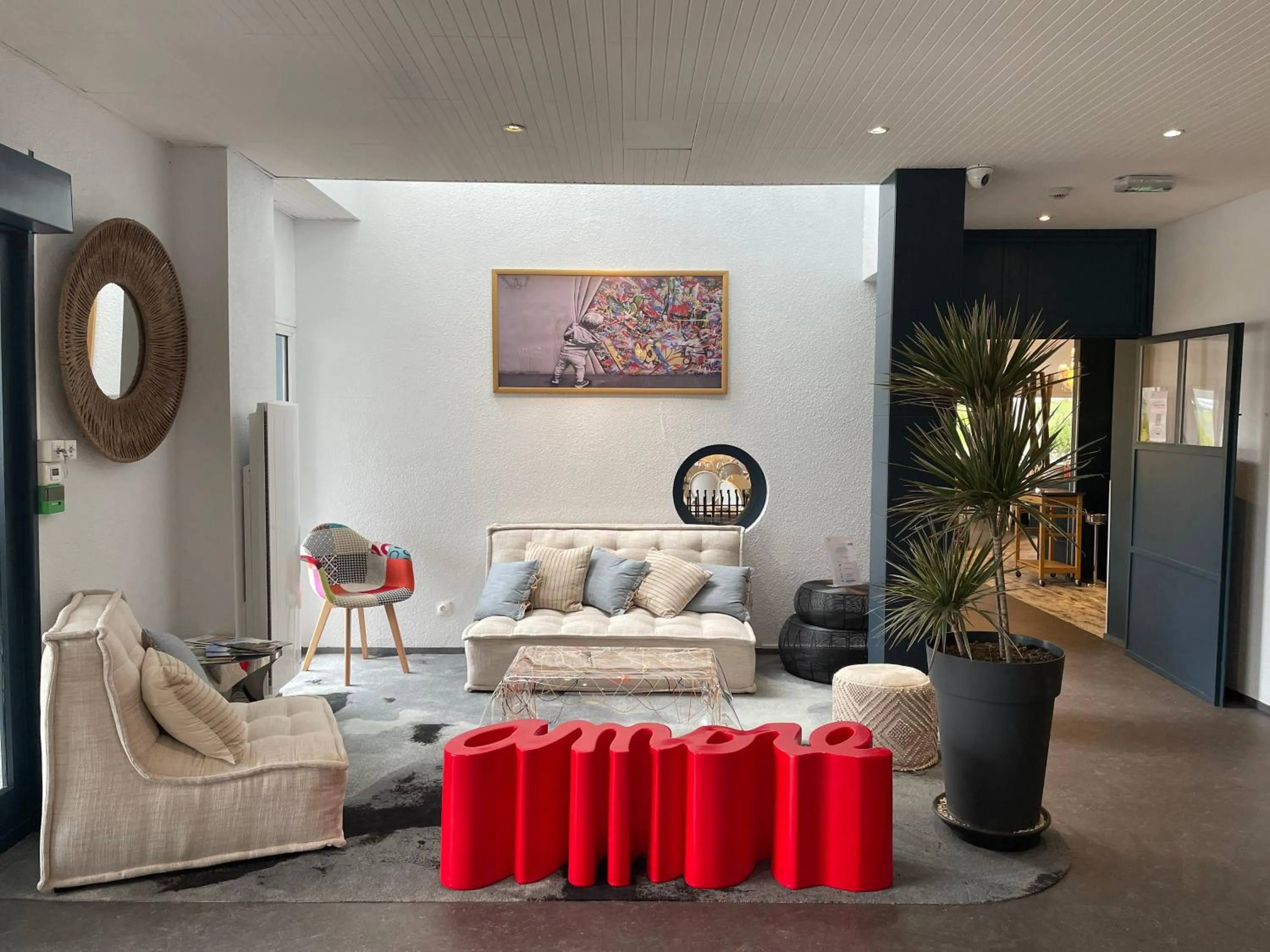 Lounge or bar in Hôtel Côté Sud Léman