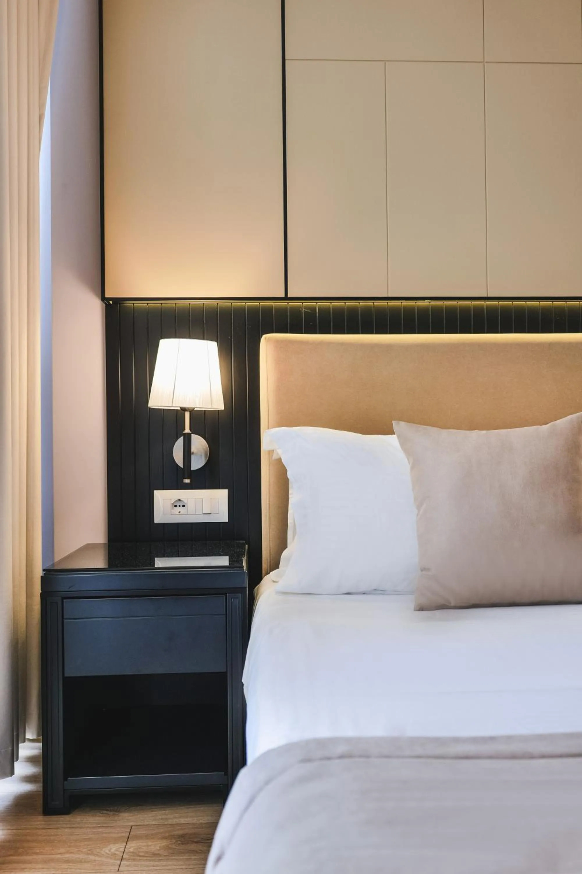 Photo of the whole room in Hotel Oasis