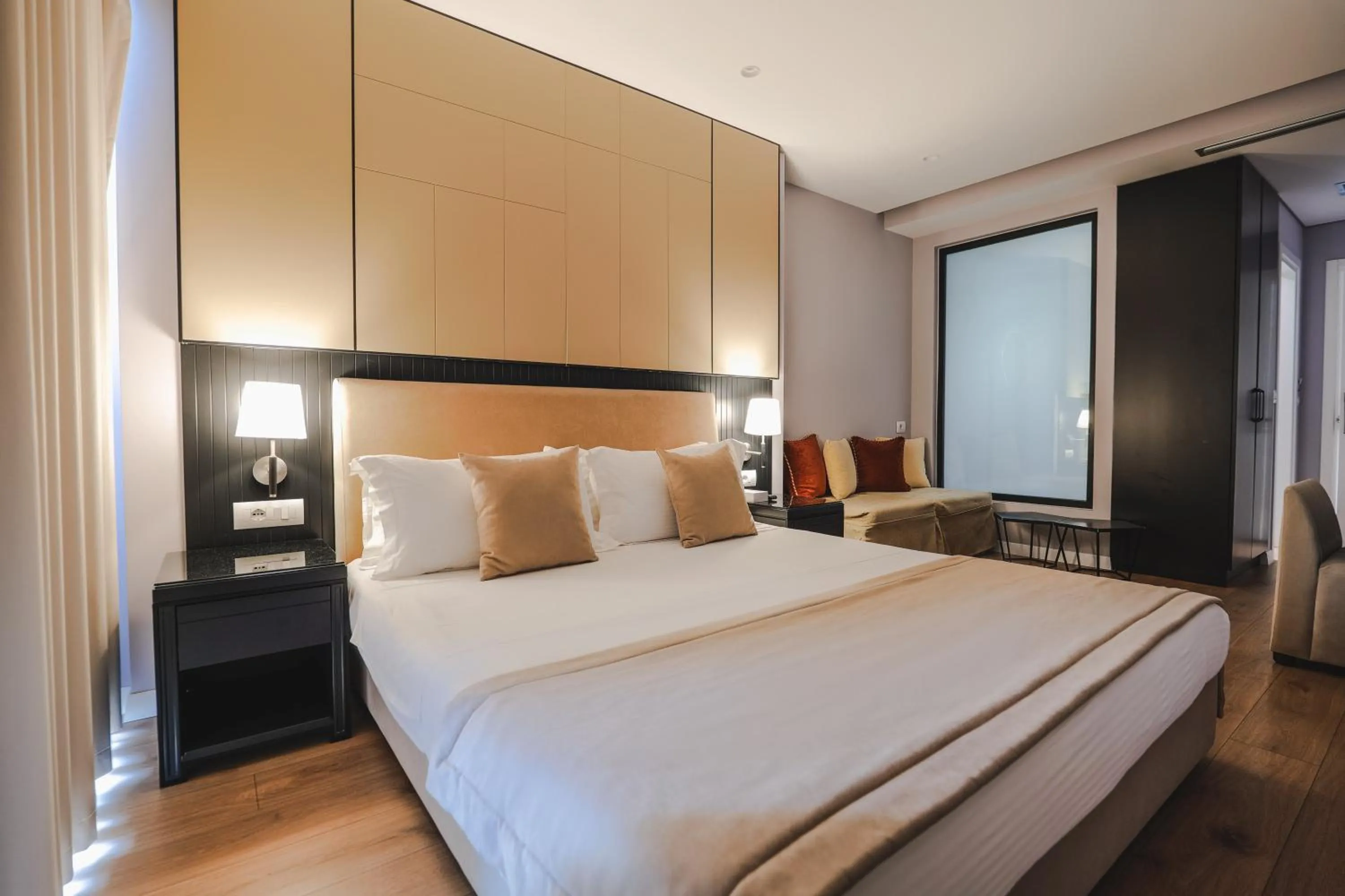 Photo of the whole room in Hotel Oasis