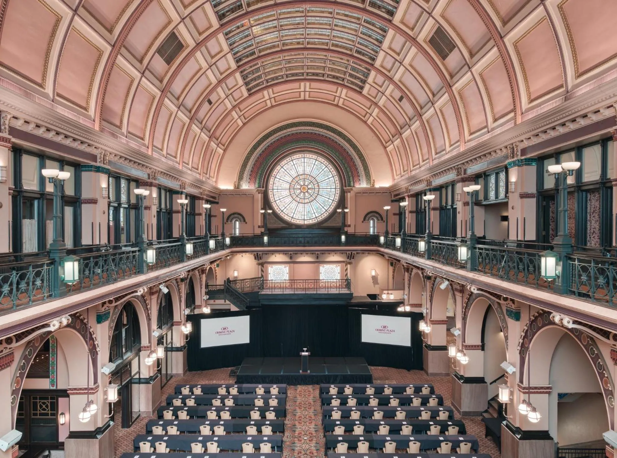 Meeting/conference room in Crowne Plaza Indianapolis-Dwtn-Union Stn by IHG