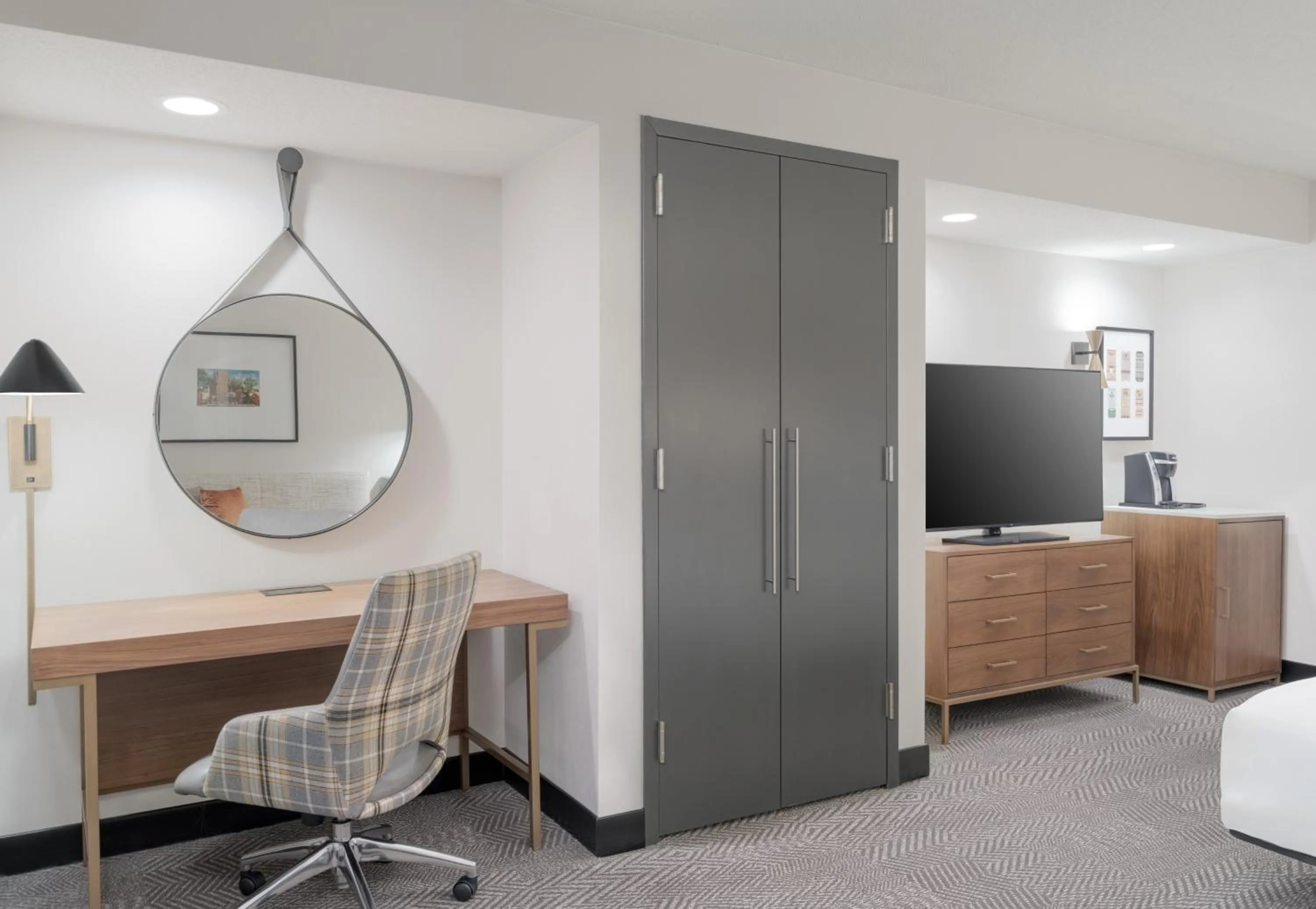 Photo of the whole room in Crowne Plaza Indianapolis-Dwtn-Union Stn by IHG