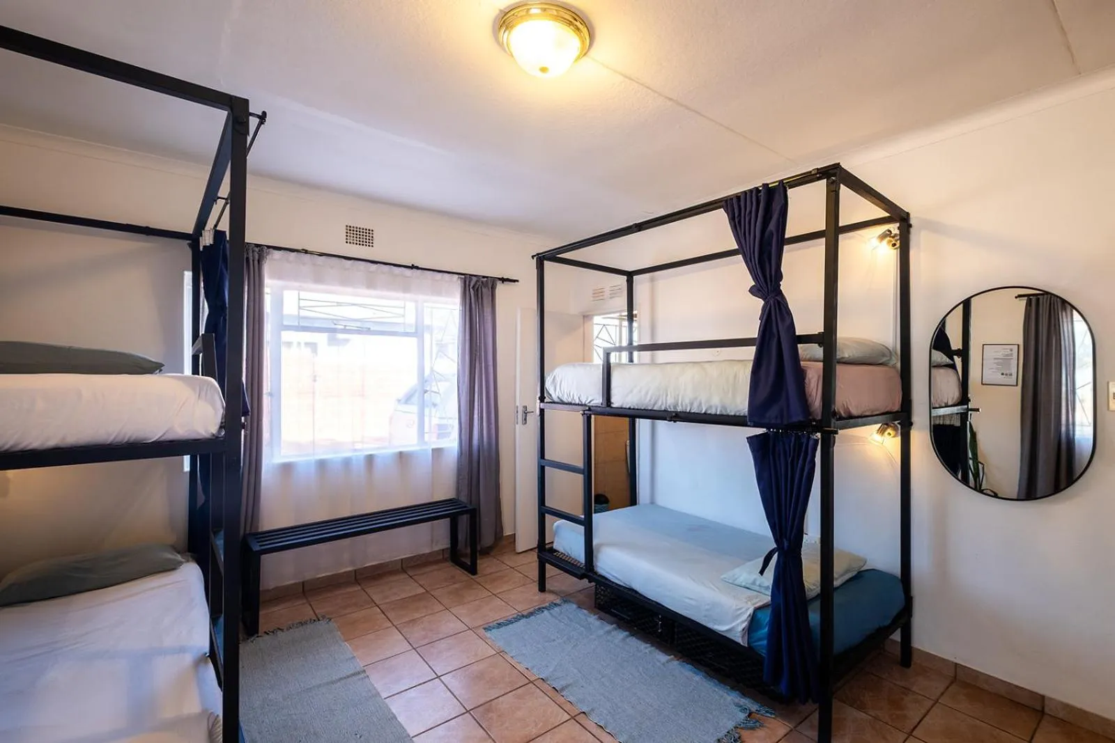 Bedroom, Bed in Kate's Nest Guesthouse & Backpackers