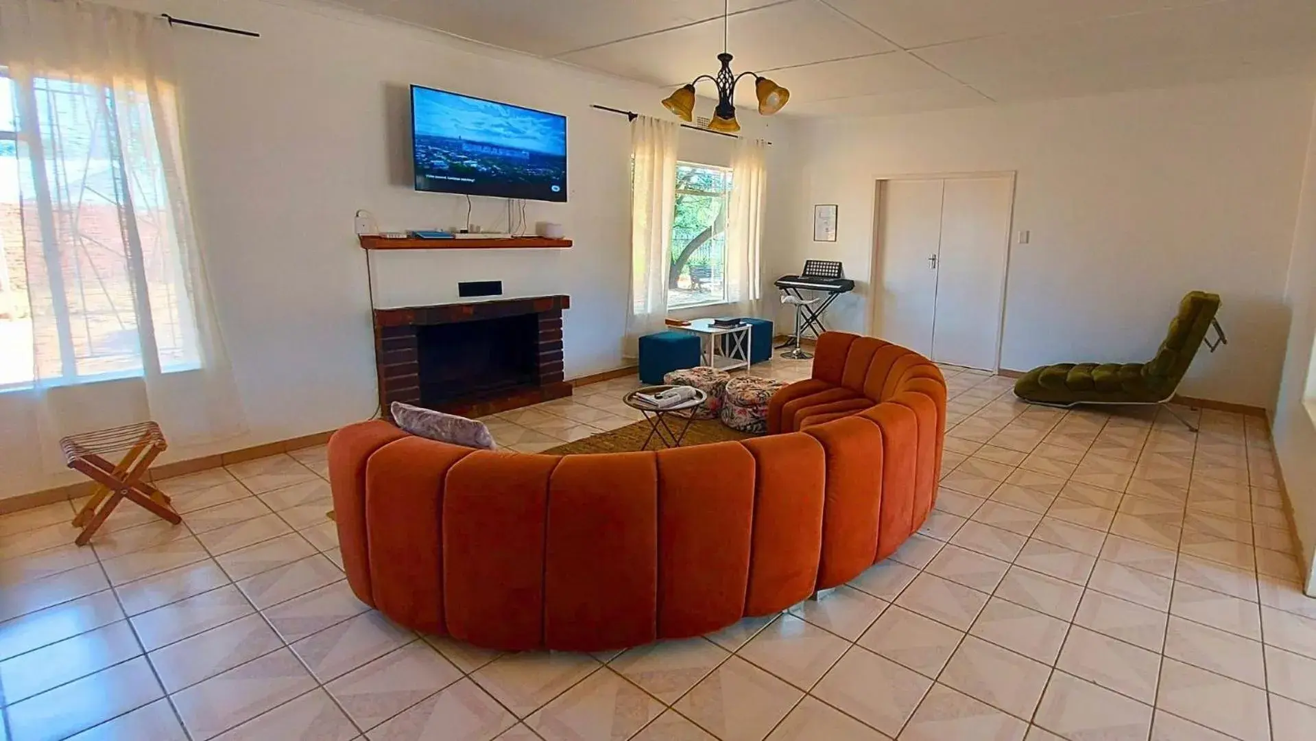 Bed in 4-Bed Male Dormitory Room in Kate's Nest Guesthouse & Backpackers Bed in 4-Bed Male Dormitory Room in Kate's Nest Guesthouse & Backpackers