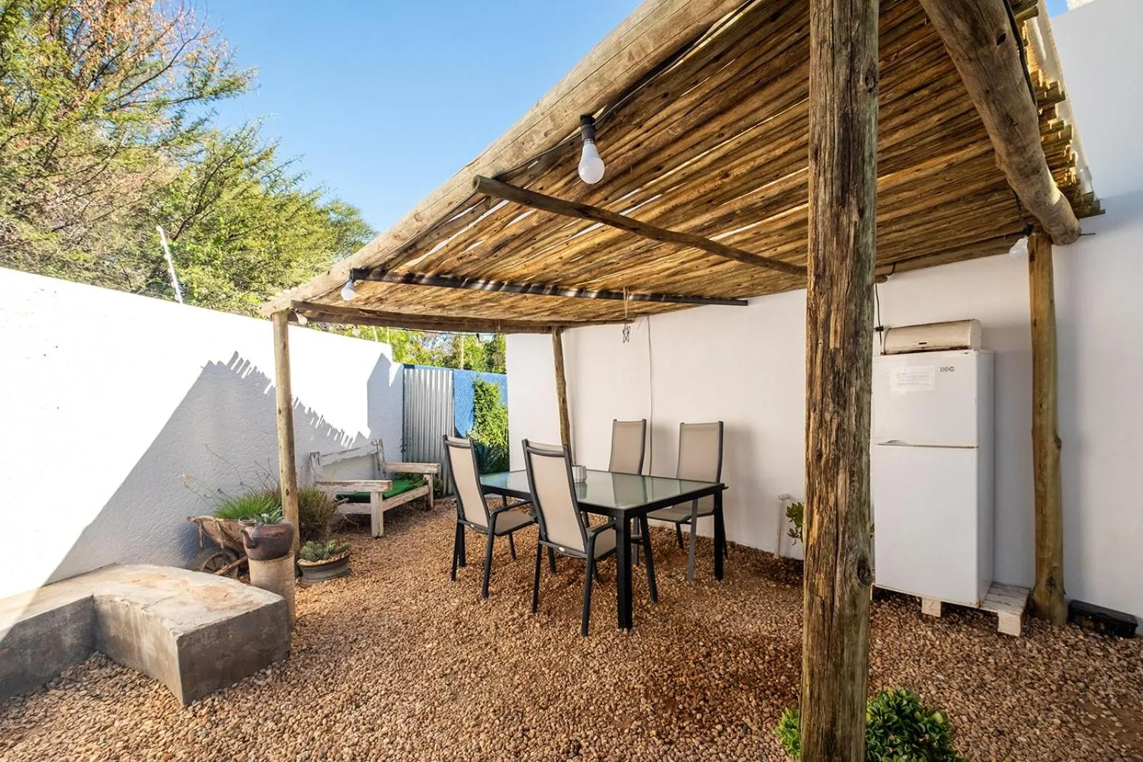 Property building in Kate's Nest Guesthouse & Backpackers