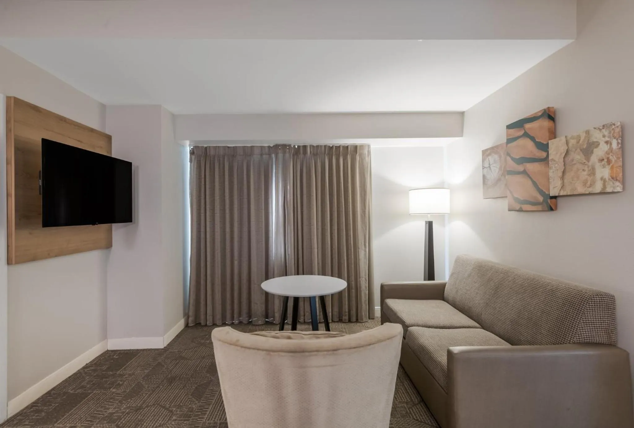 Photo of the whole room in Staybridge Suites Chesapeake-Virginia Beach by IHG