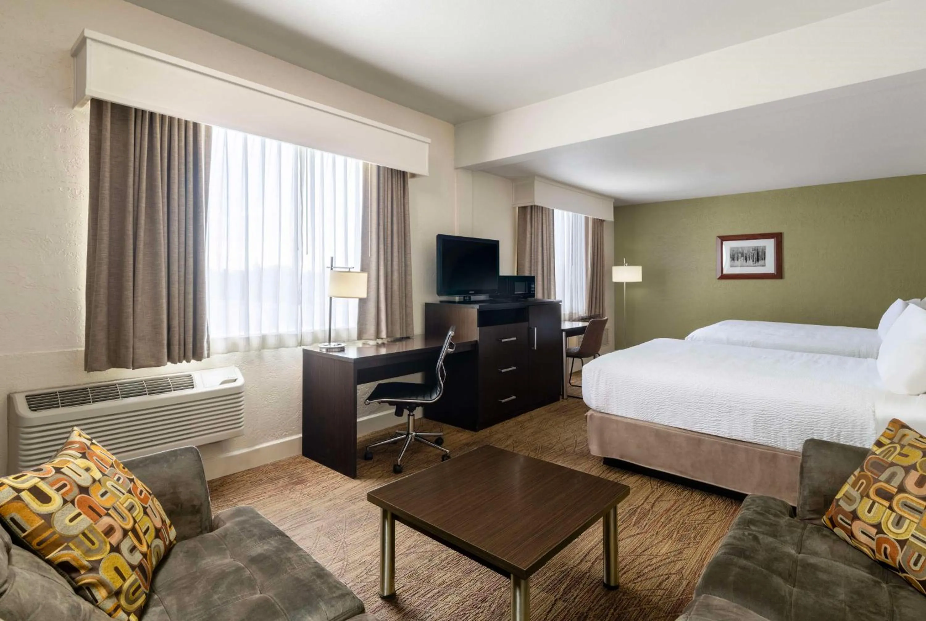 Bedroom, Bed in Best Western Pony Soldier Inn & Suites