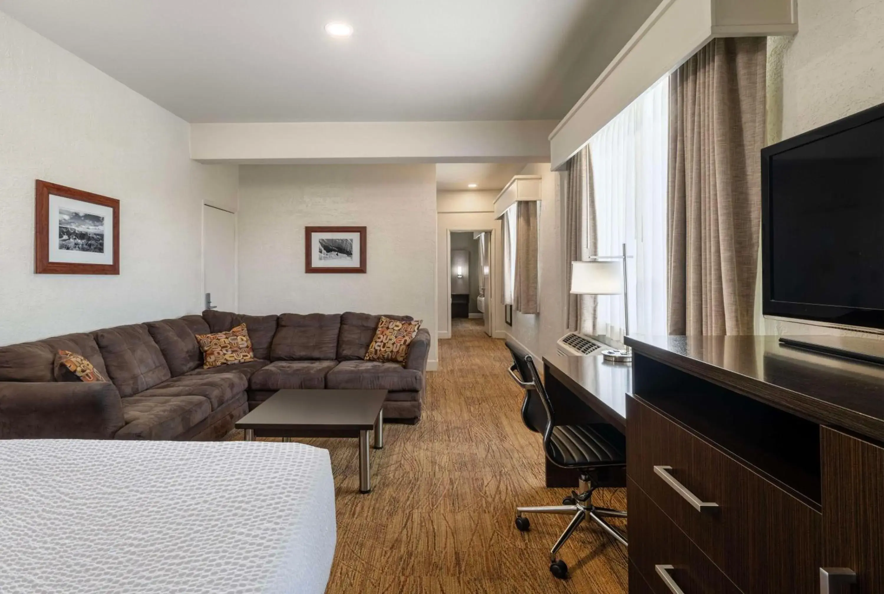 Family Suite - Non-Smoking in Best Western Pony Soldier Inn & Suites Family Suite - Non-Smoking in Best Western Pony Soldier Inn & Suites