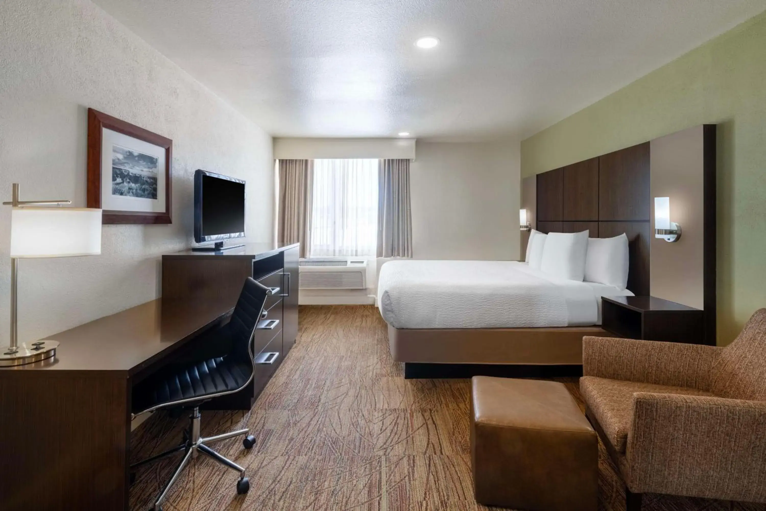 King Room - Non-Smoking in Best Western Pony Soldier Inn & Suites King Room - Non-Smoking in Best Western Pony Soldier Inn & Suites