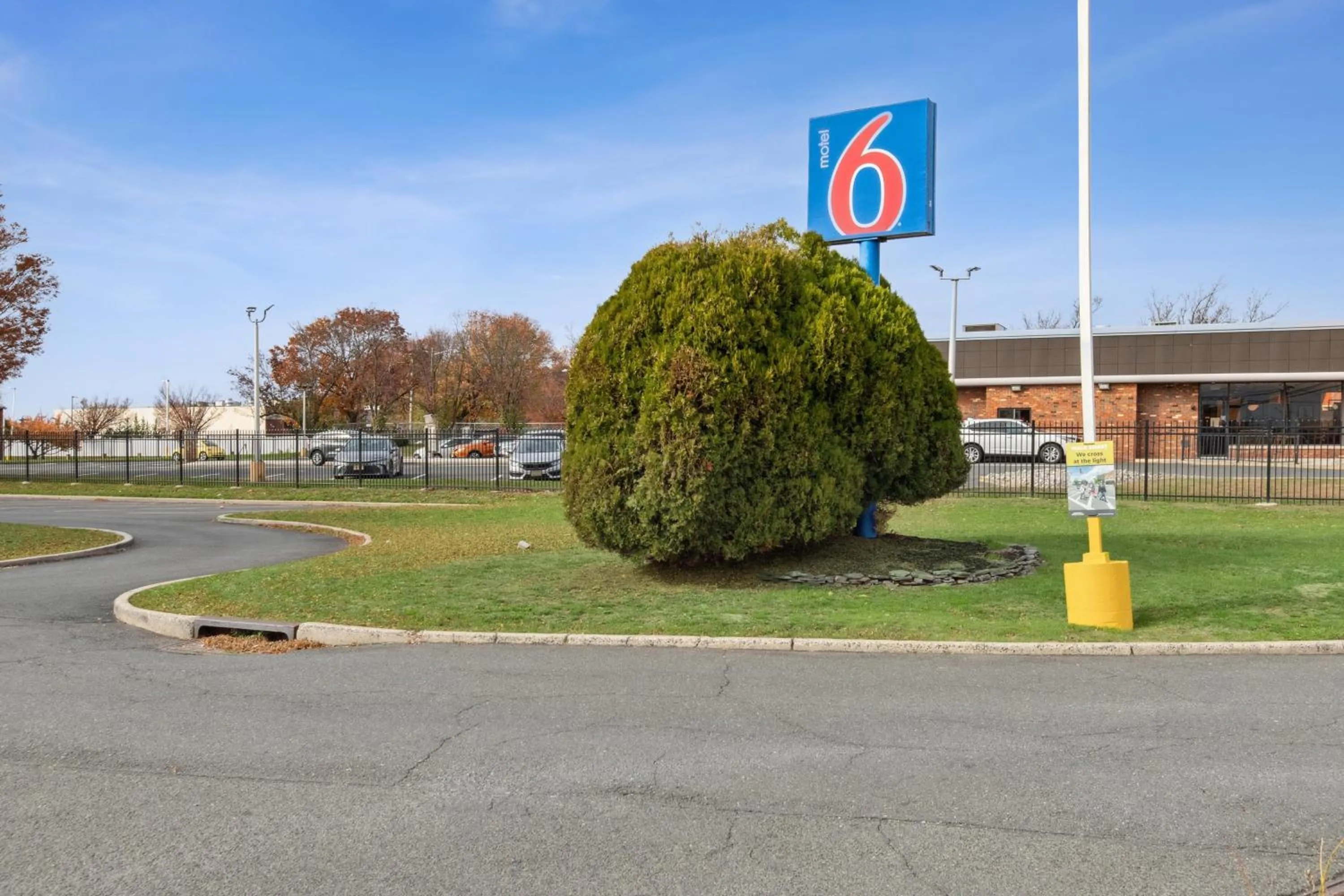 Property building in Motel 6-Piscataway, NJ