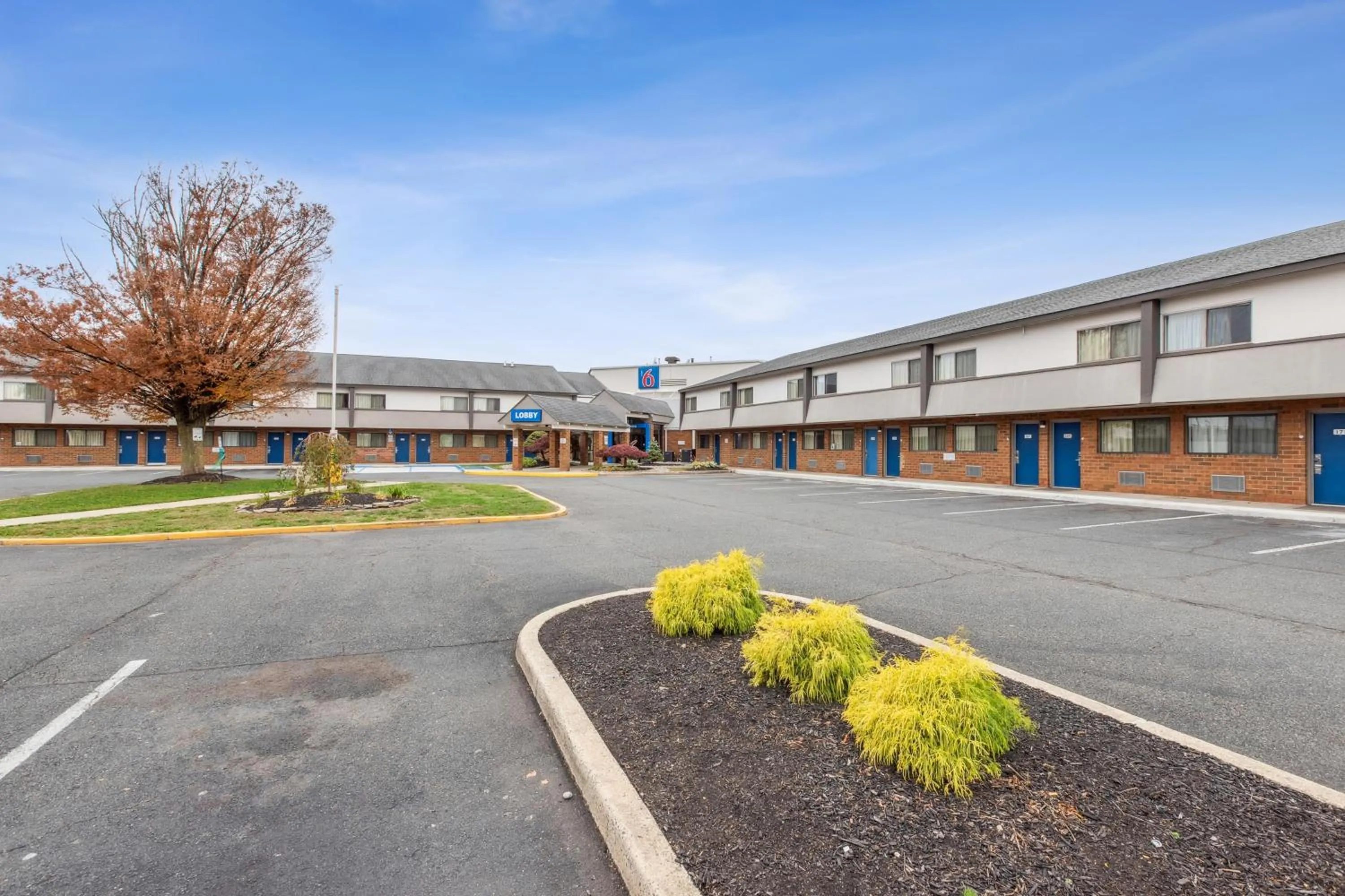 Property building in Motel 6-Piscataway, NJ