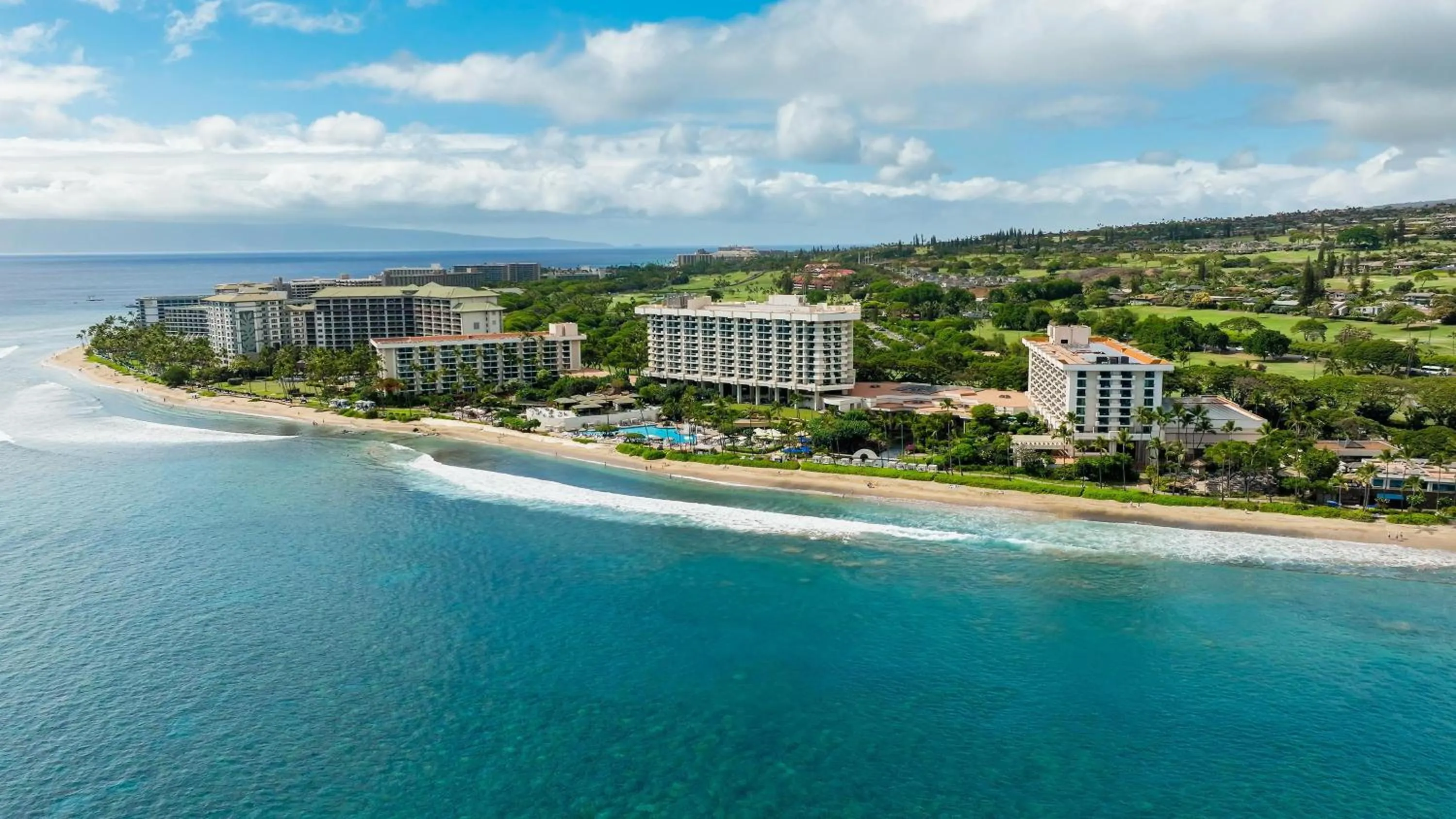 Property building in Hyatt Regency Maui Resort & Spa