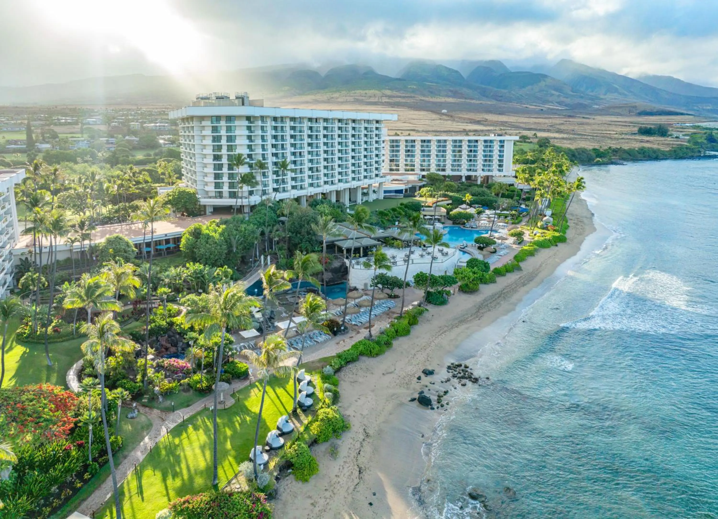 Property building in Hyatt Regency Maui Resort & Spa