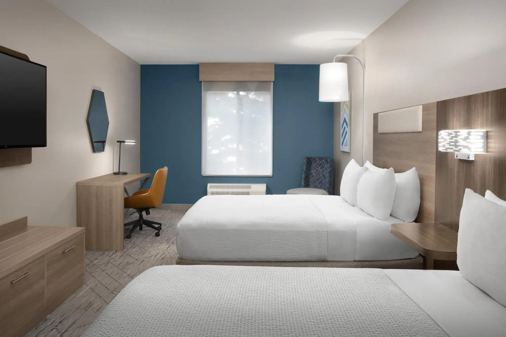 Photo of the whole room, Bed in Holiday Inn Express & Suites by IHG Chambersburg by IHG