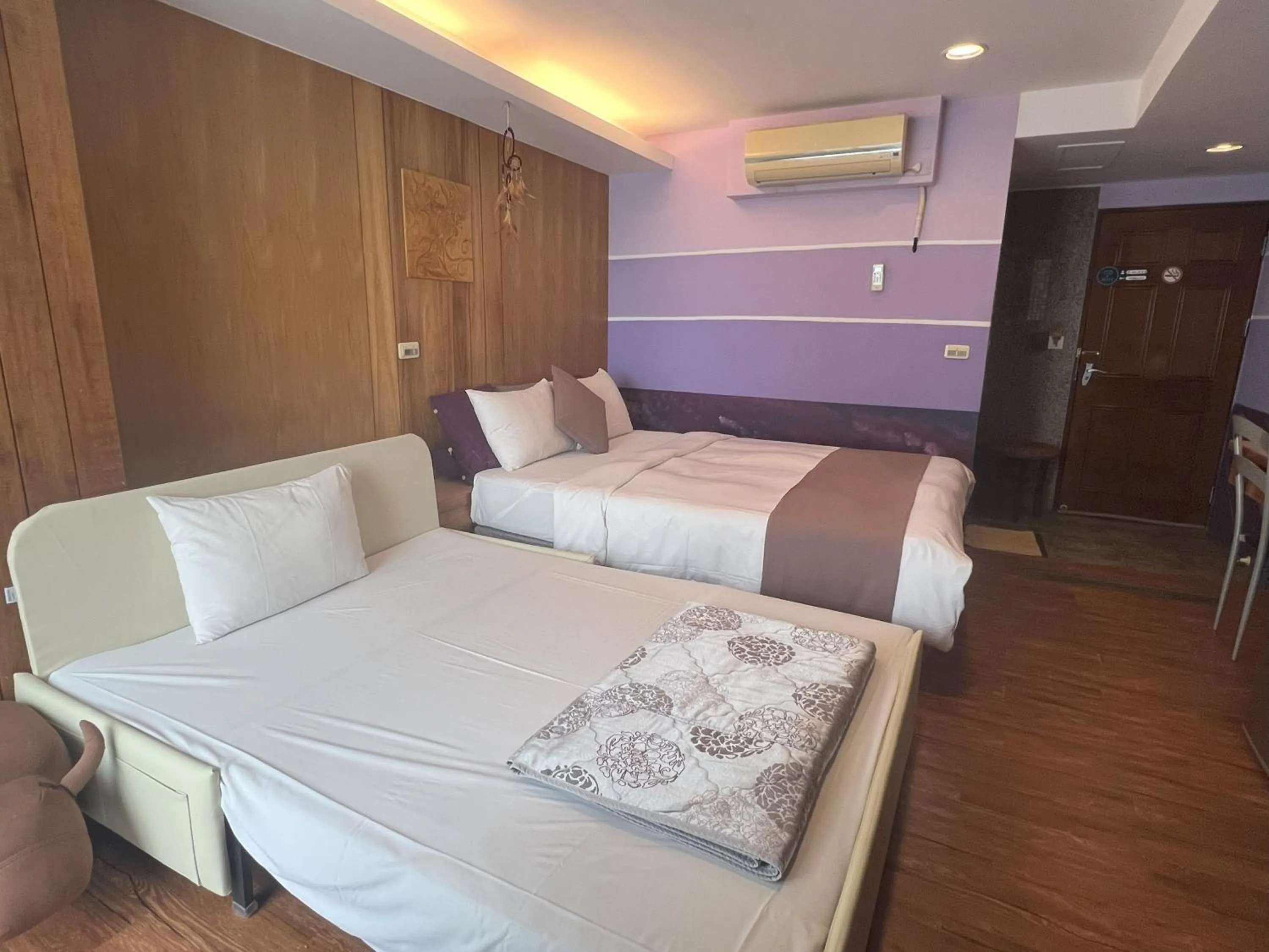 Photo of the whole room, Bed in Tz Shin Resort Hostel