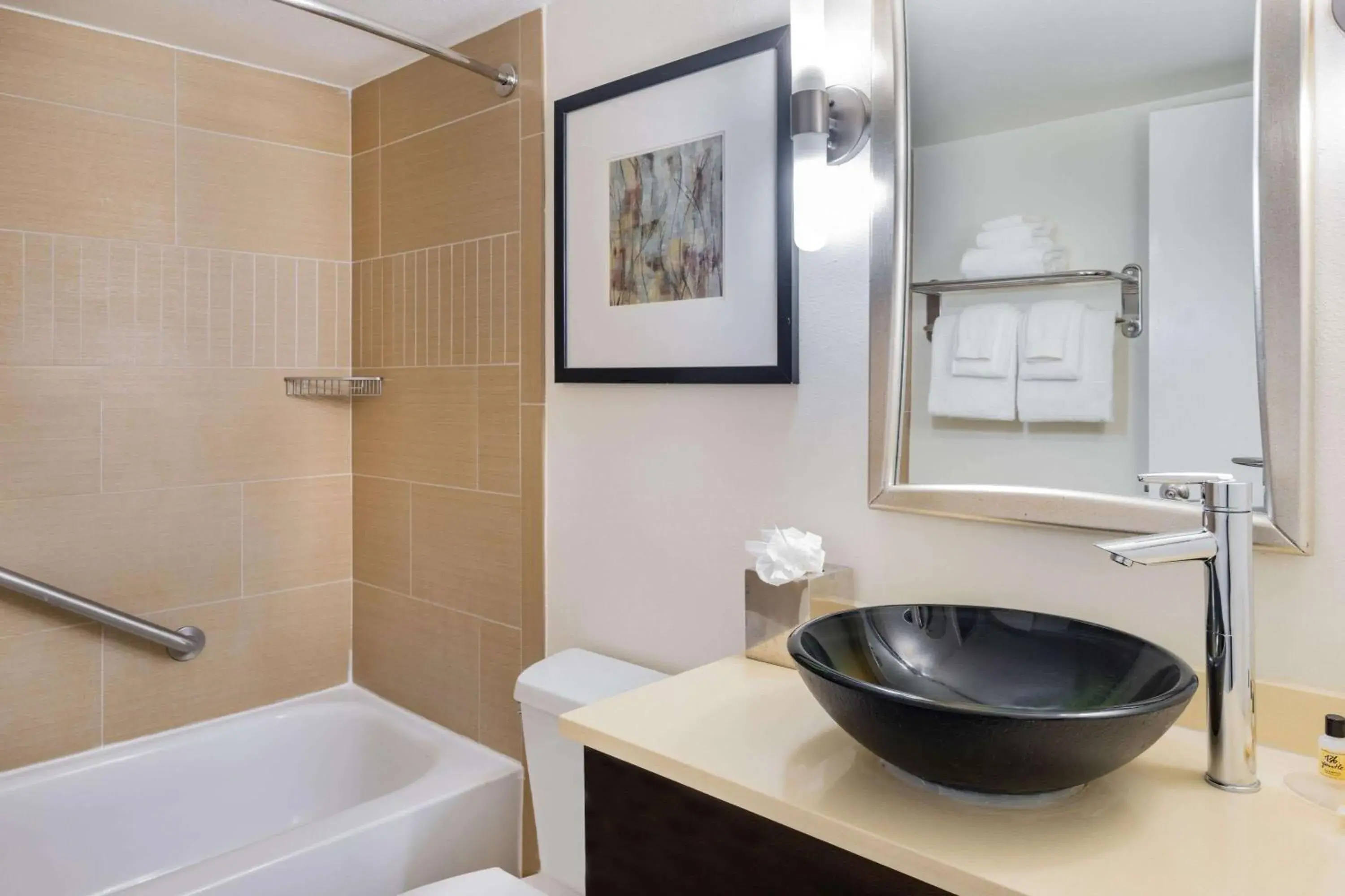 Double Room with Two Double Beds - Non-Smoking in Wyndham Sacramento Double Room with Two Double Beds - Non-Smoking in Wyndham Sacramento