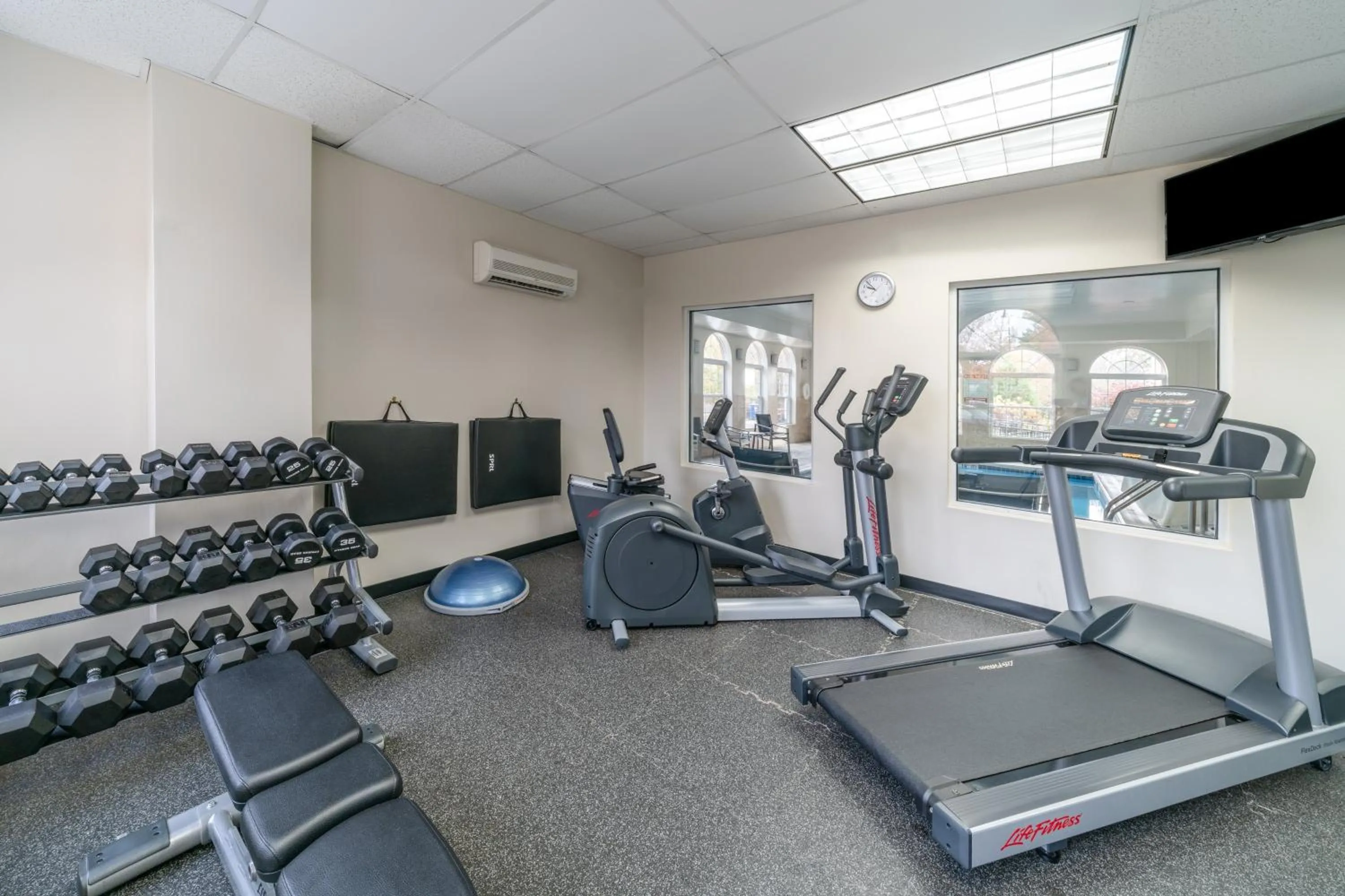 Fitness centre/facilities in Holiday Inn Express Prince Frederick by IHG