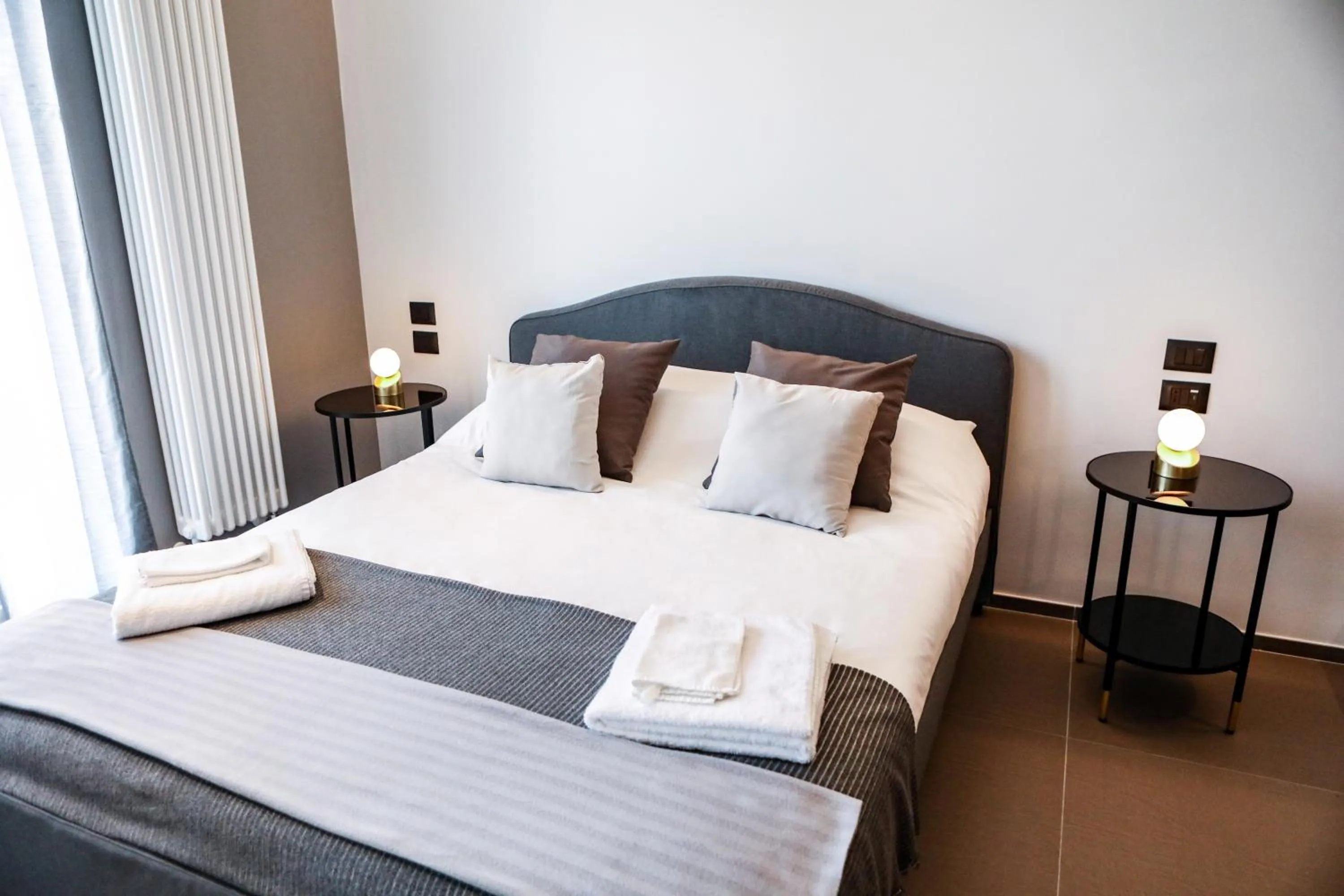 Bedroom, Bed in Materdays 24