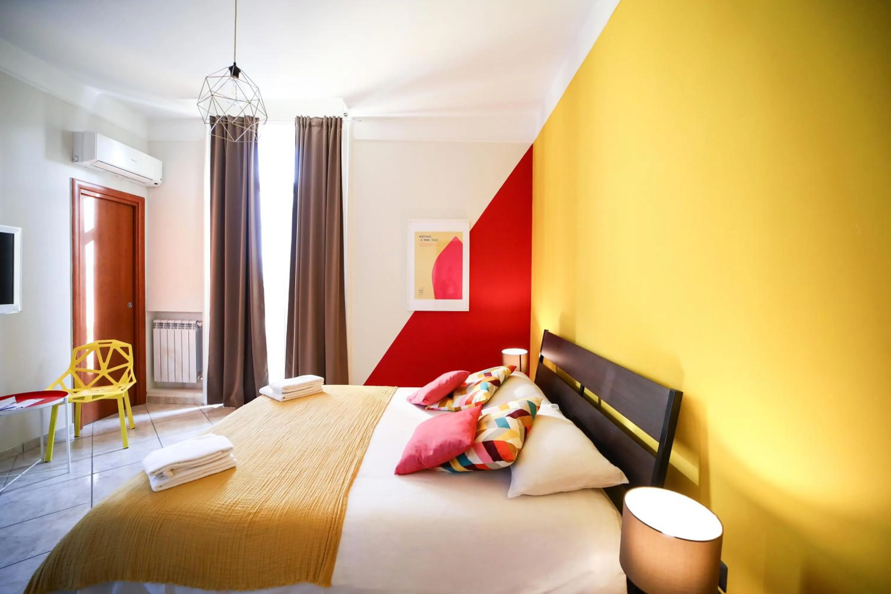 Photo of the whole room, Bed in Materdays 24