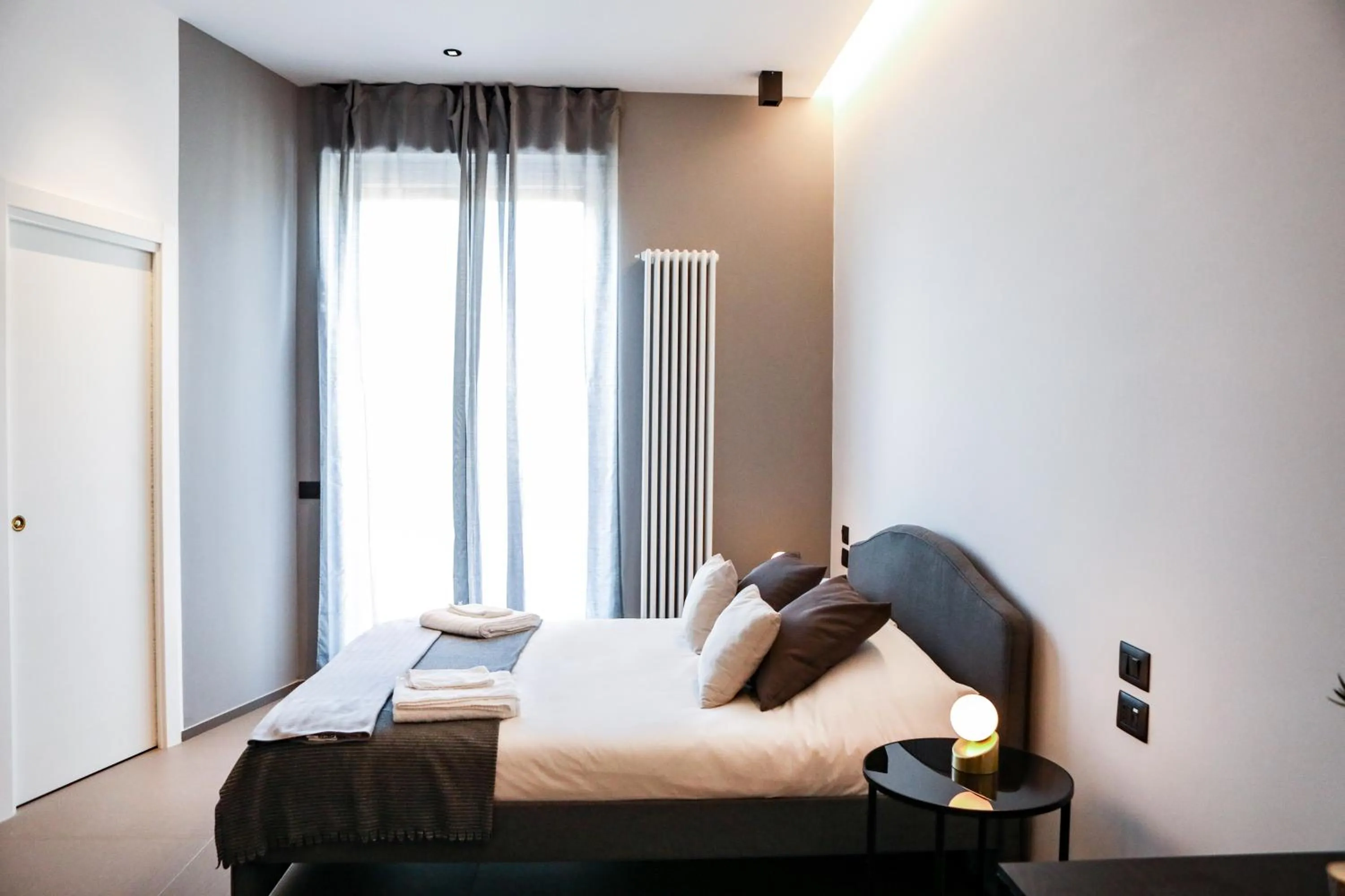 Bedroom, Bed in Materdays 24