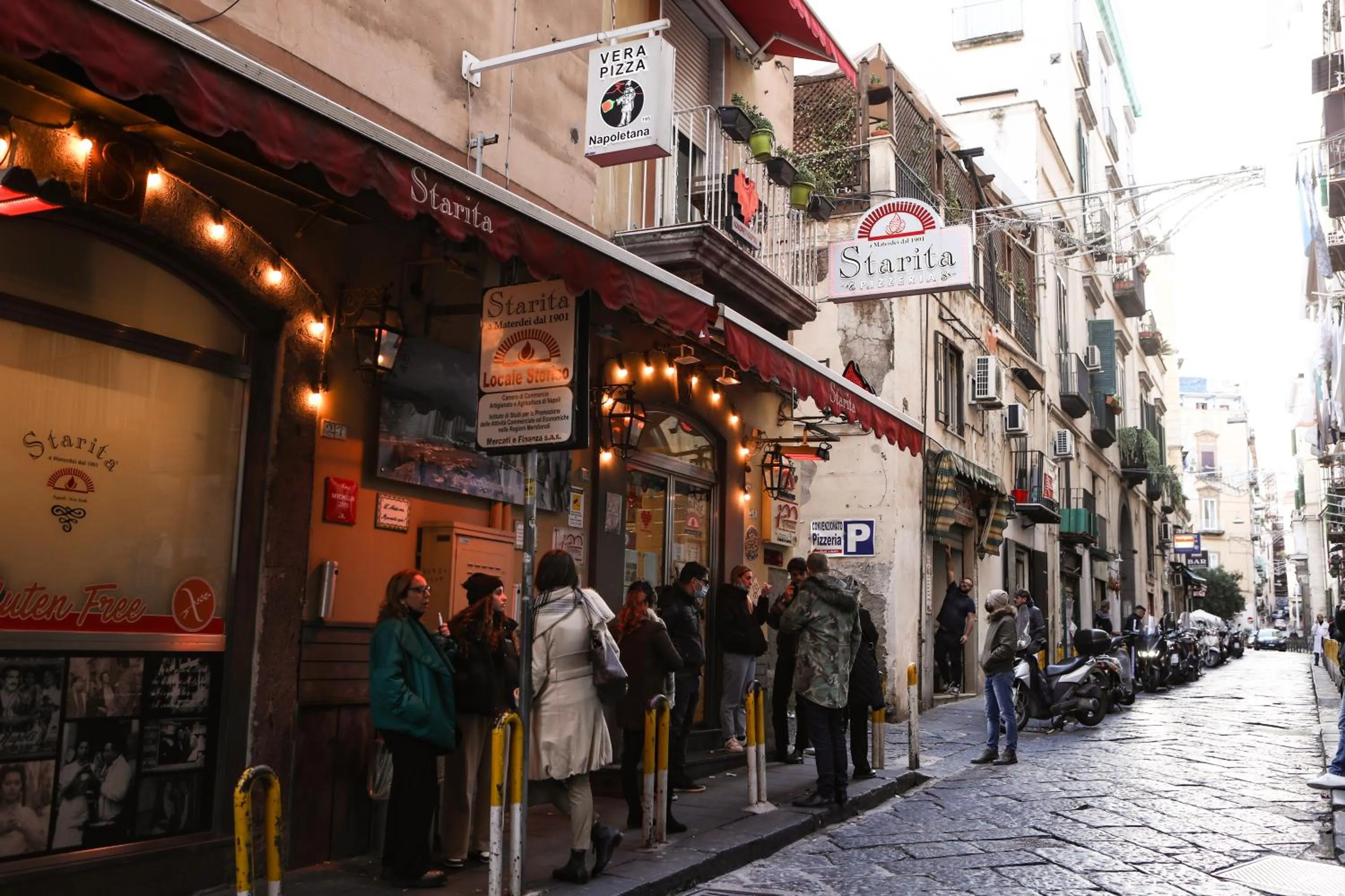 Restaurant/places to eat in Materdays 24