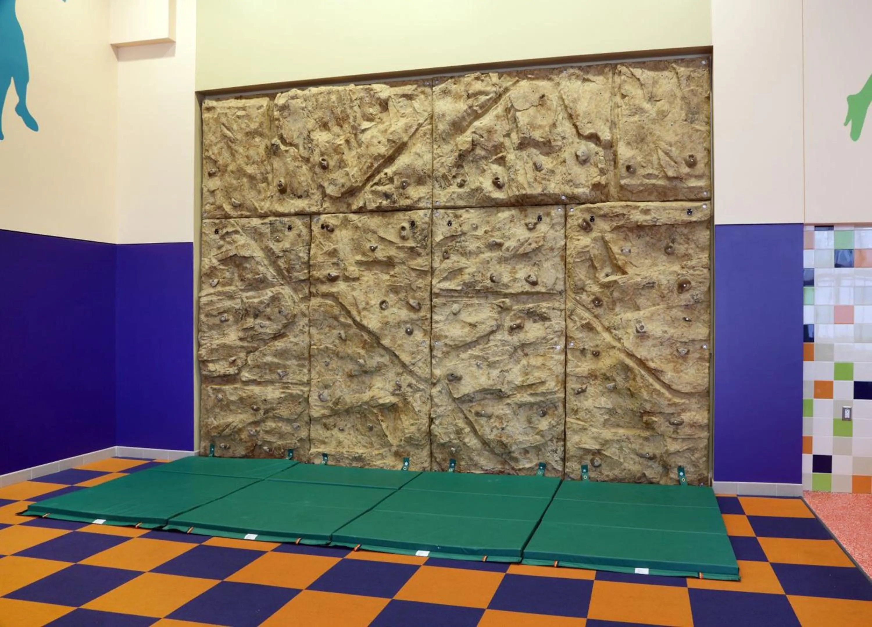 Area and facilities in Holiday Inn Boston - Cambridge Area by IHG