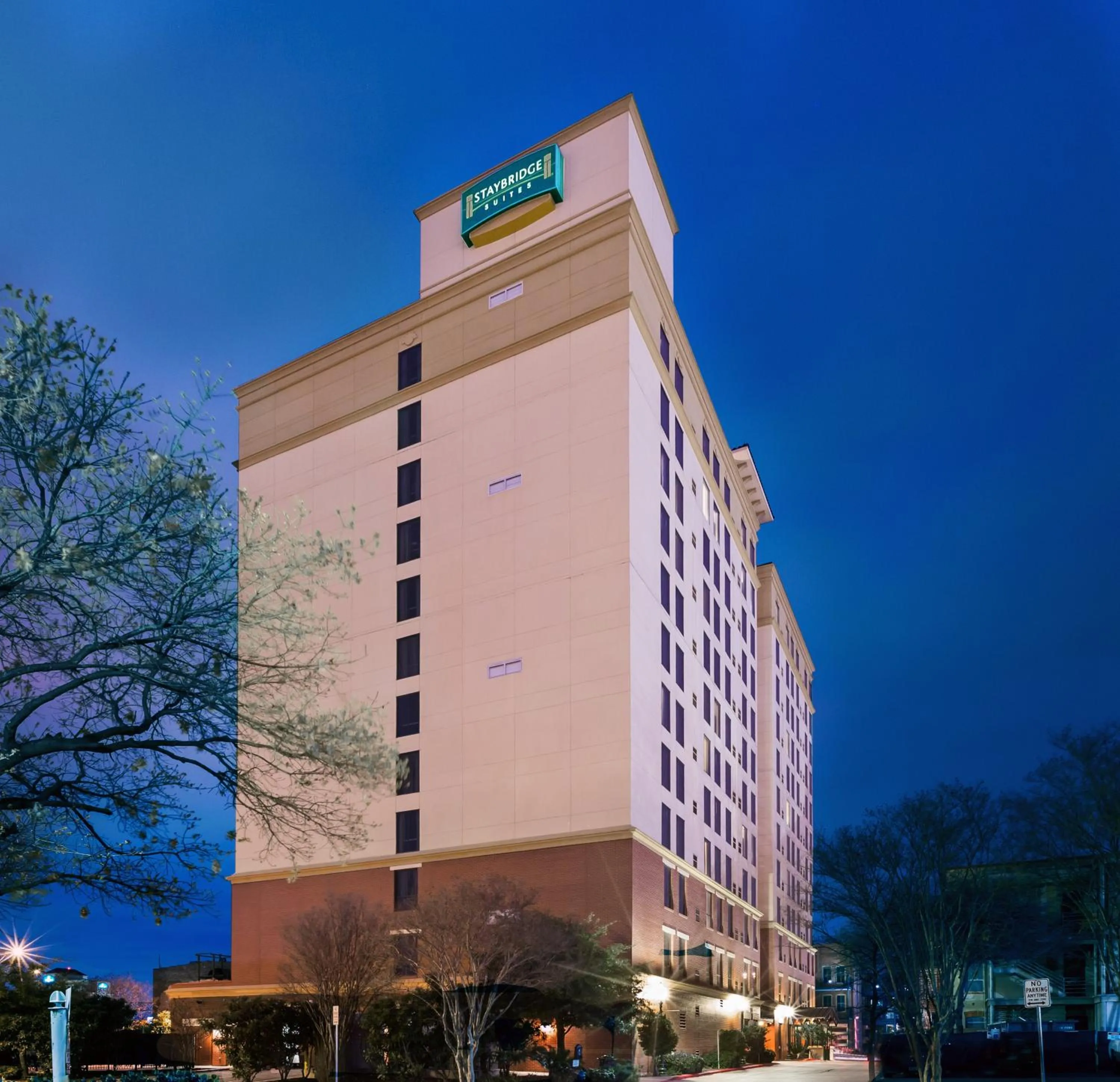 Property building in Staybridge Suites San Antonio Downtown Convention Center by IHG