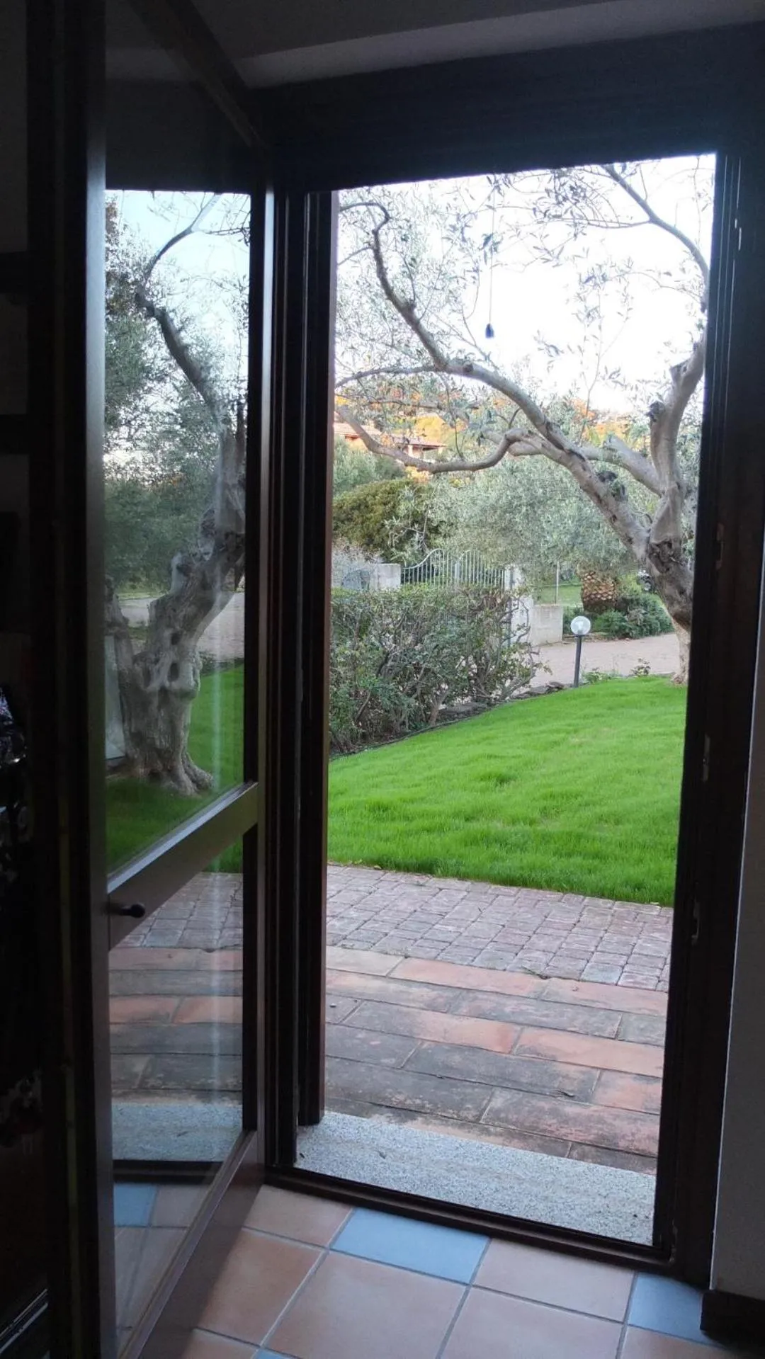 Garden view in Suite cucinino, bagno, ingresso indipendente in" Villa VìVì"