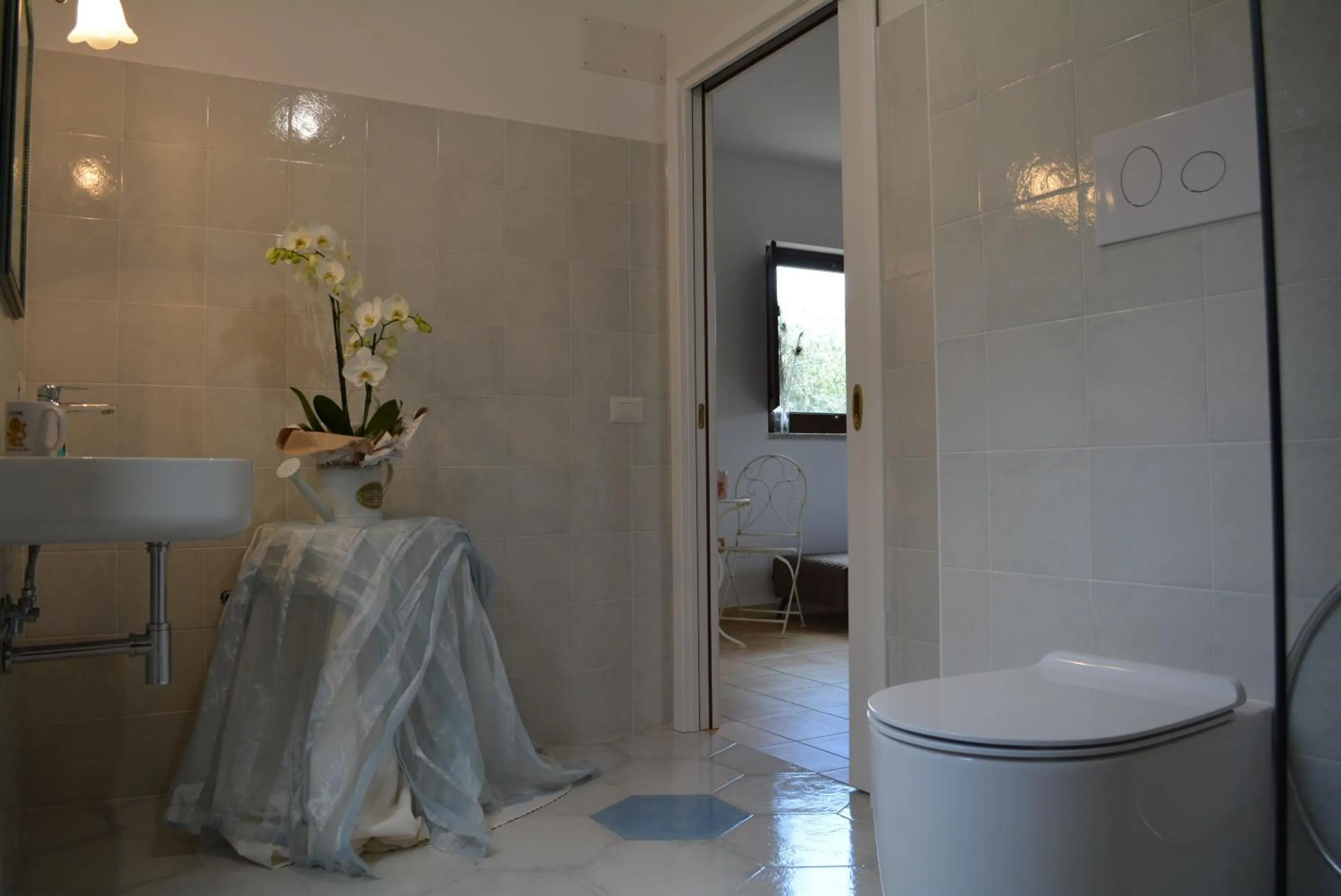 Bathroom in Suite cucinino, bagno, ingresso indipendente in" Villa VìVì"