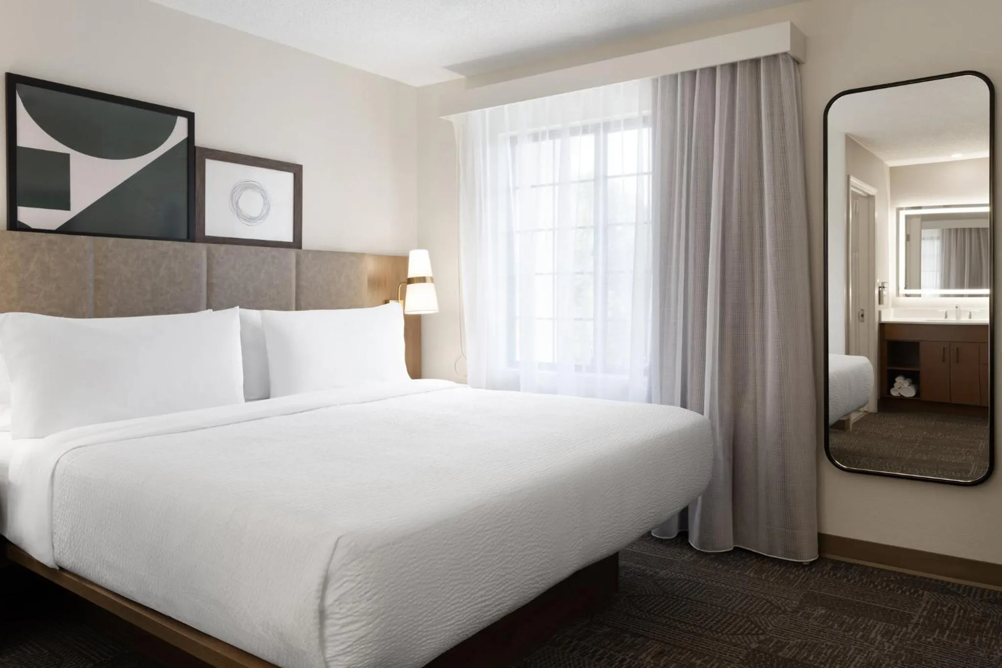 Photo of the whole room, Bed in Staybridge Suites Boston - Burlington by IHG