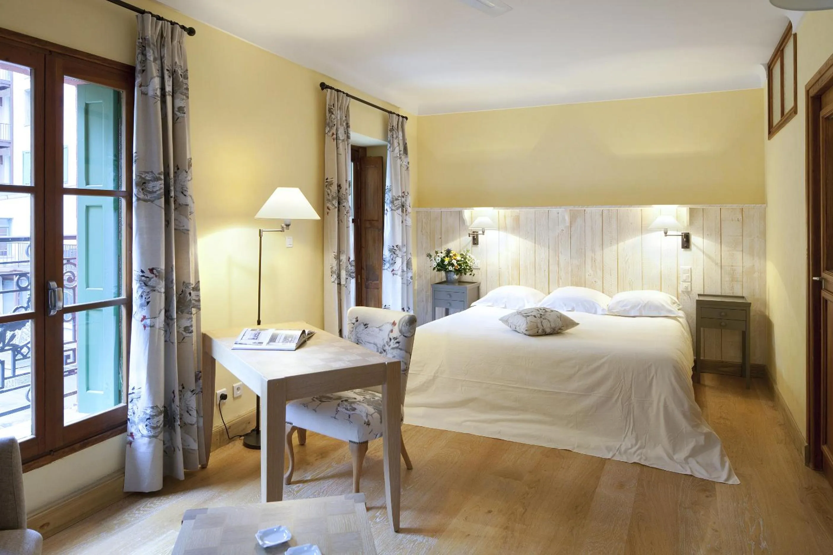 Bed in Le Grand Hôtel