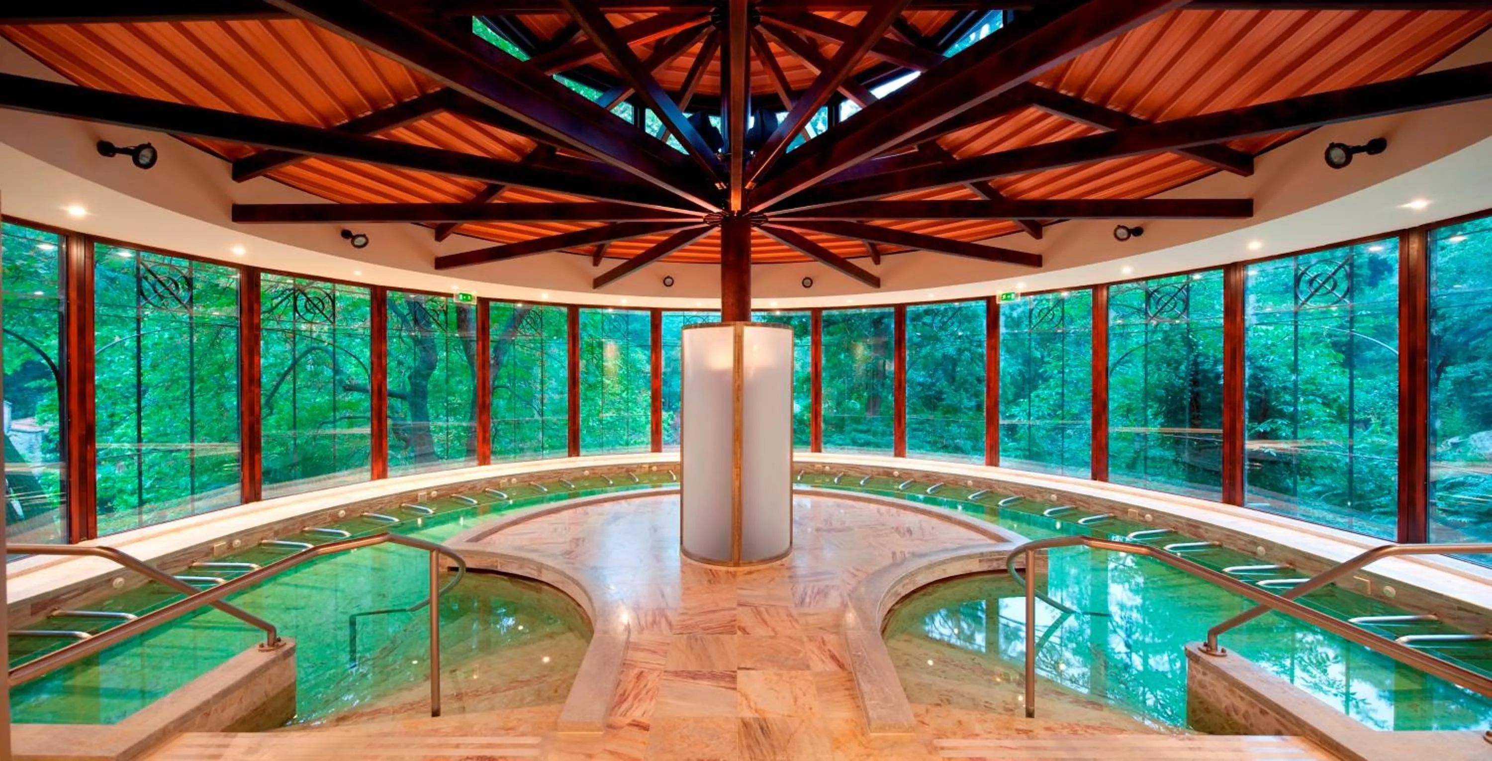 Spa and wellness centre/facilities in Le Grand Hôtel