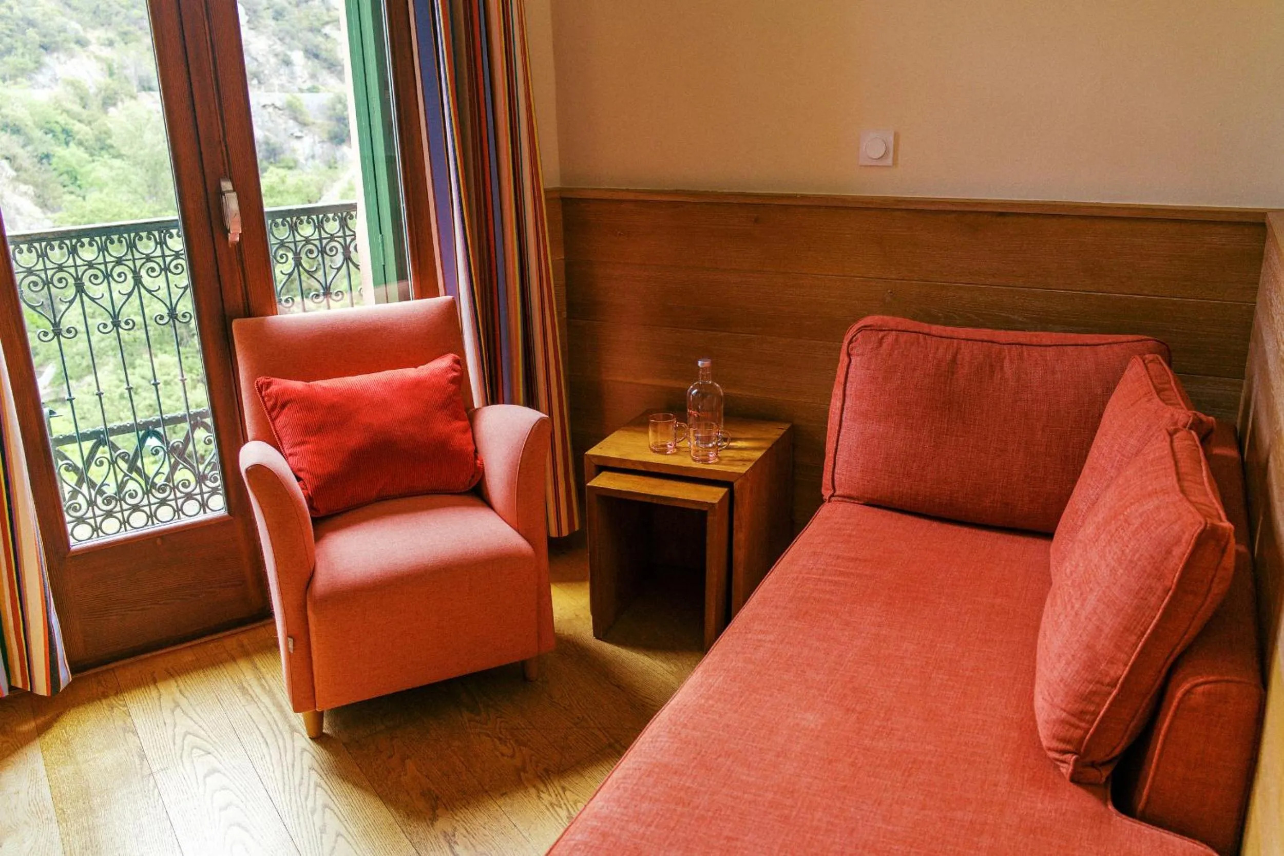 Seating area in Les Pyrénées - le Grand Hôtel & le Château